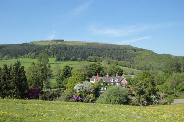  Nestled beautifully in the Teme valley on the slopes of the Radnor Hills. 