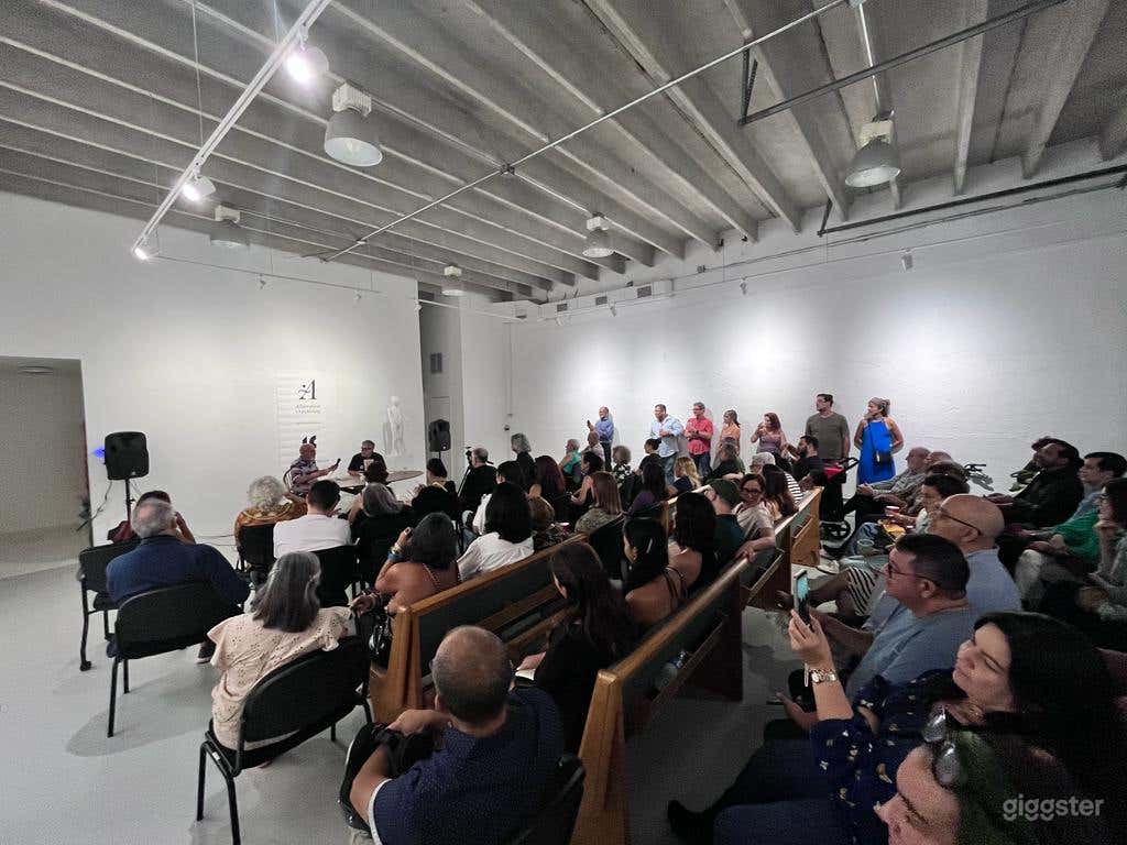 The Multitask Space (Art, Photography, Workhops, Ambience). Photo 2