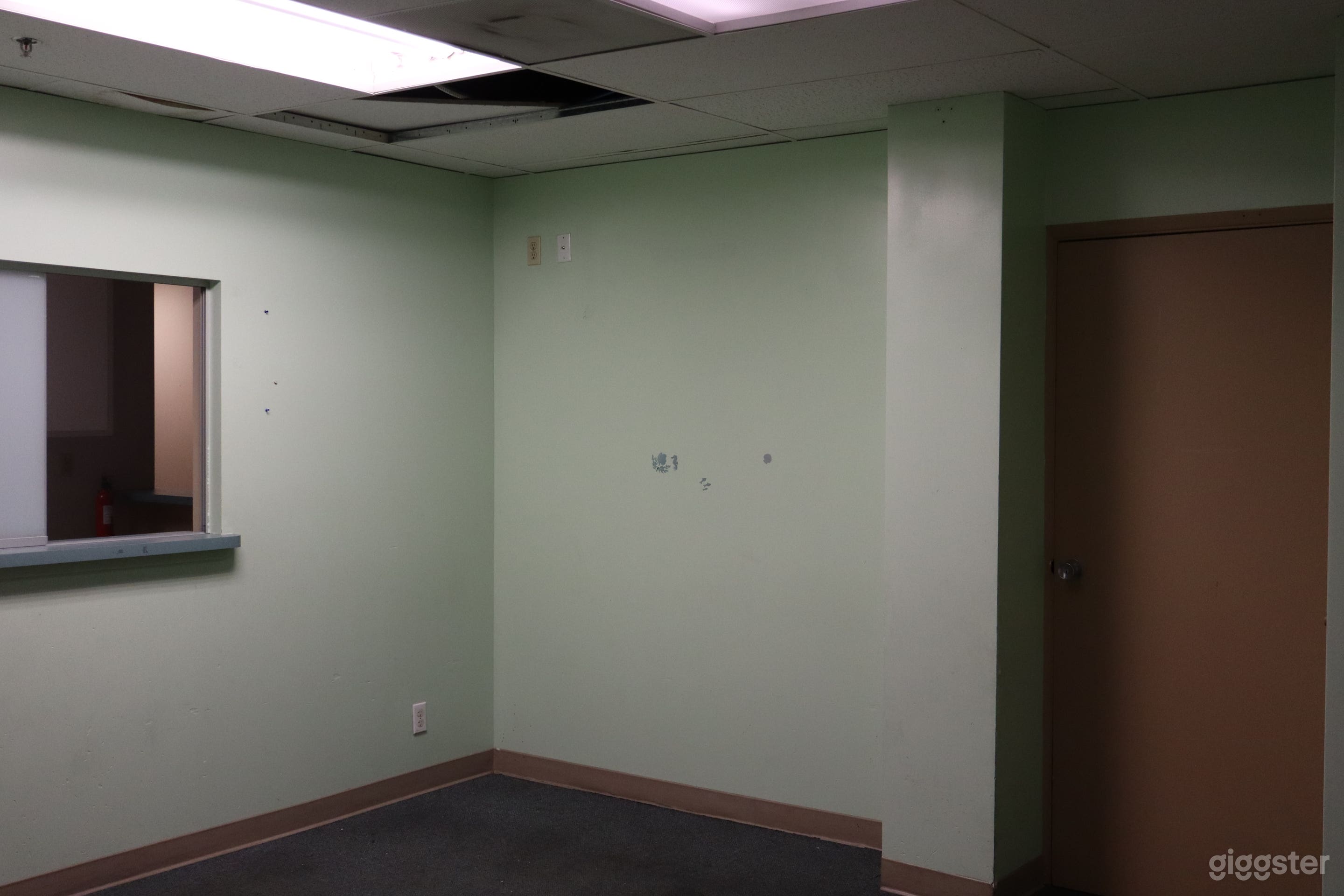 Vacant Medical Office (Suite 506) Photo 3