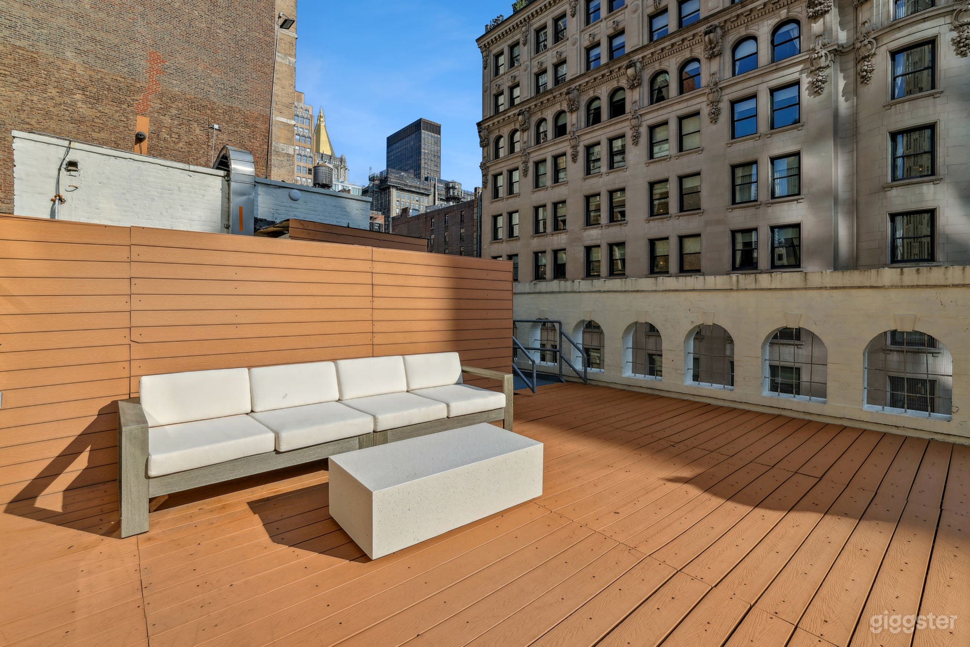 Empire Vista: Nomad Rooftop Photo 1