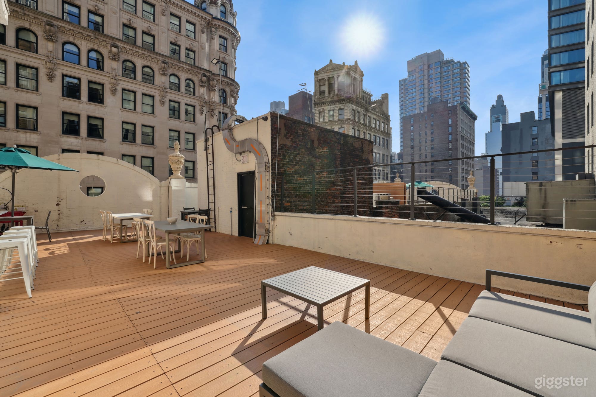 Empire Vista: Nomad Rooftop Photo 2