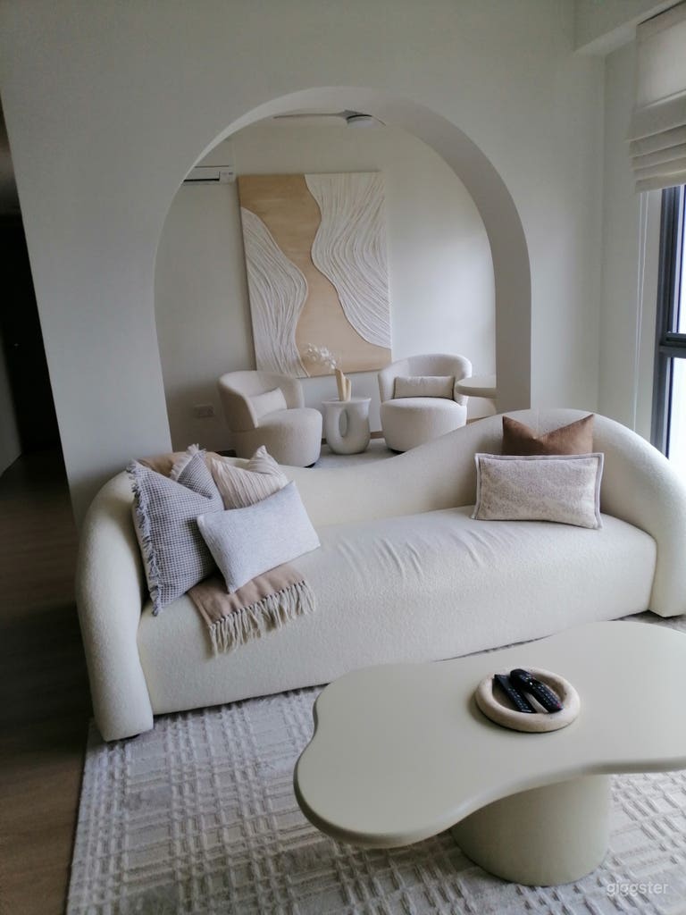  Minimalist sea view apartment 