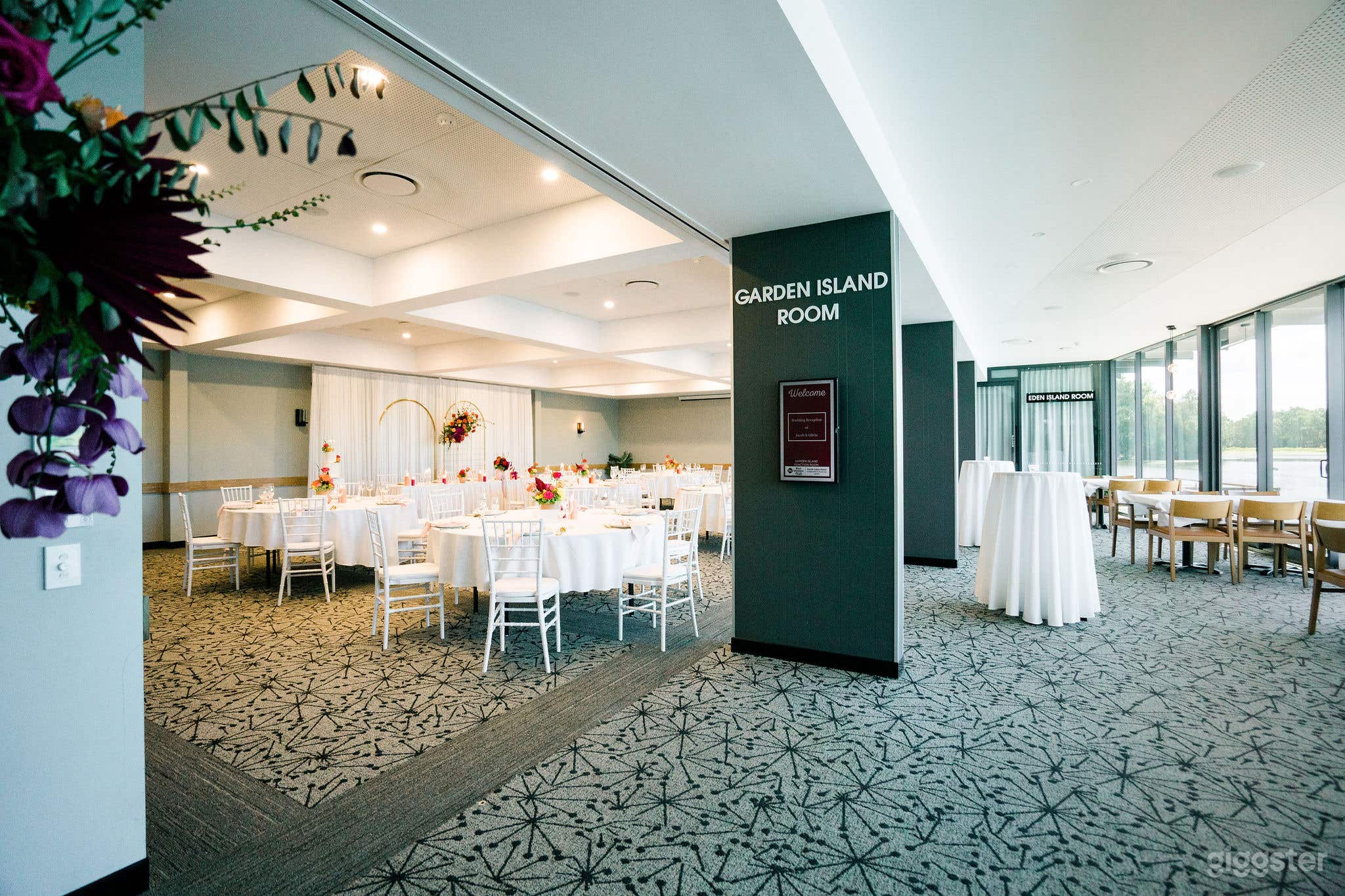 Gorgeous Garden Island Room for Events Photo 4