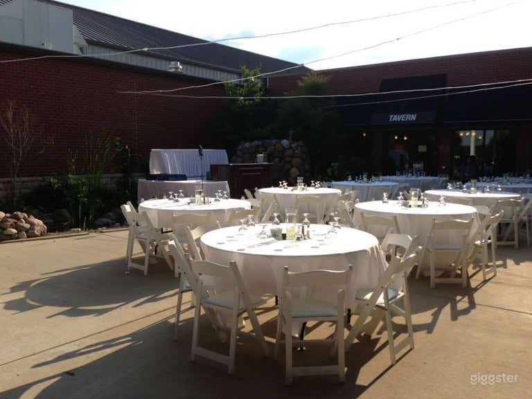  Beautiful Outdoor Patio with Fountain Design 