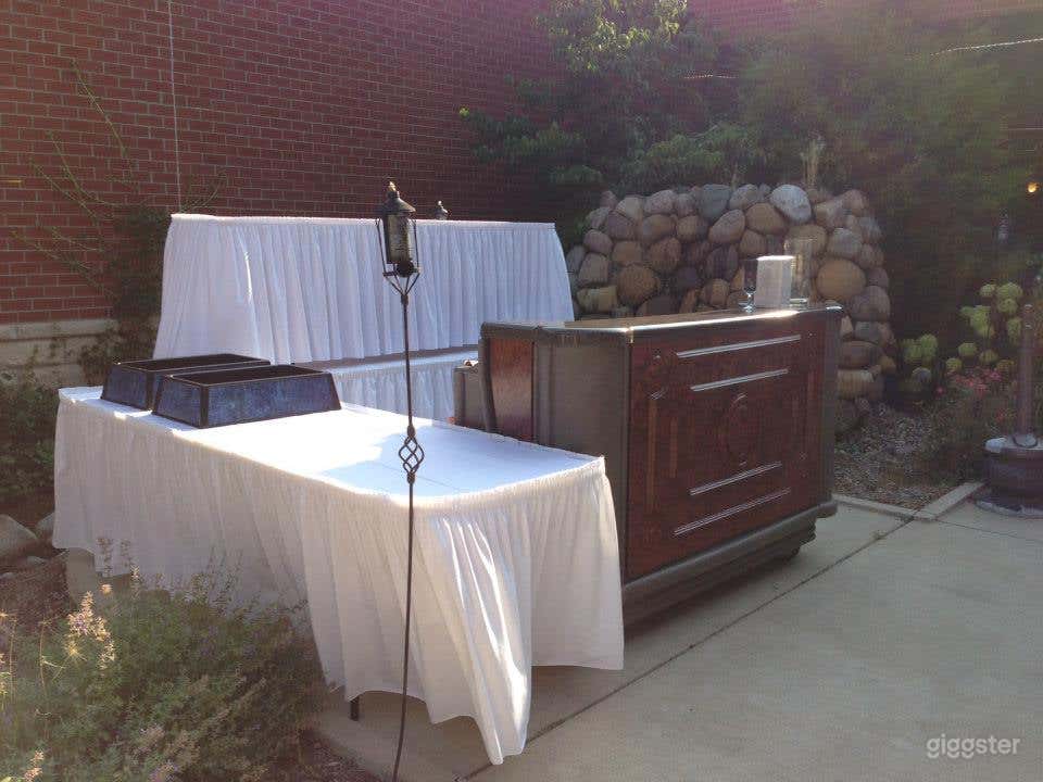 Beautiful Outdoor Patio with Fountain Design Photo 2