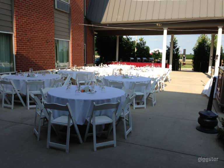  Beautiful Outdoor Patio with Fountain Design 