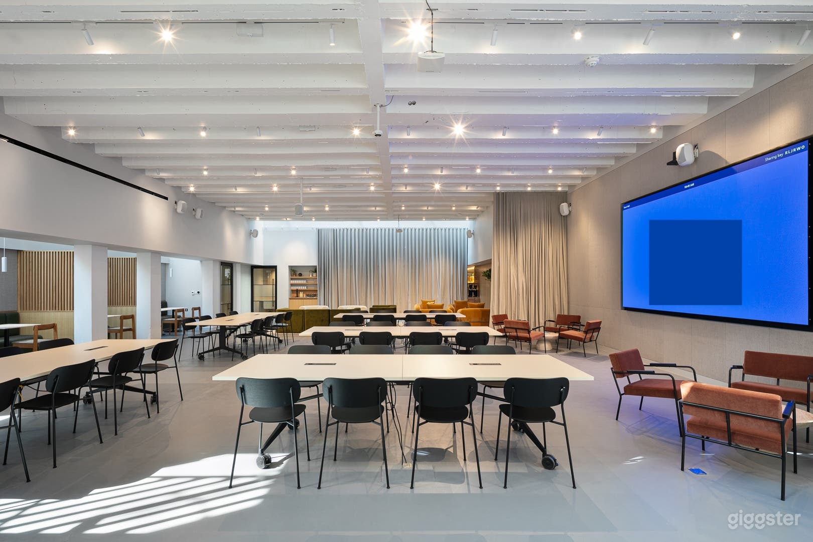 76 Event Space and Lounge Photo 4