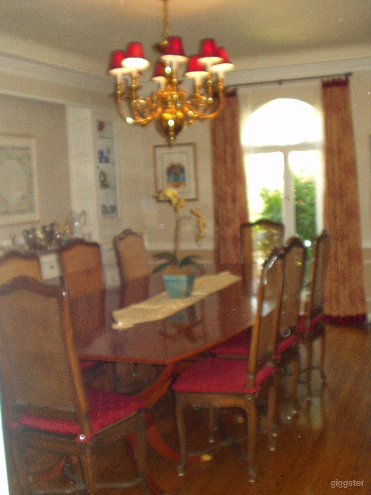 Formal dining room