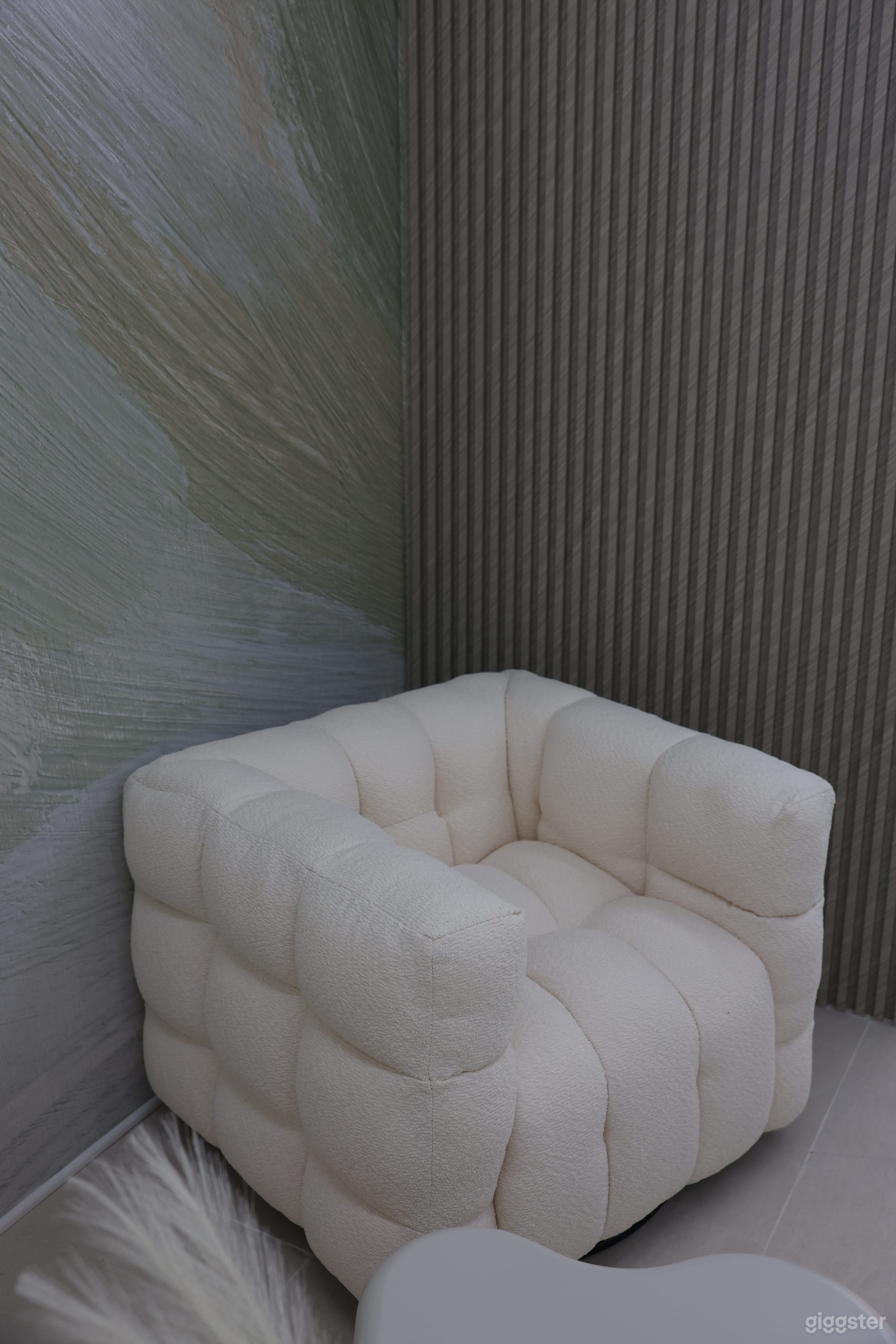 Photo & Video/Podcast studio, Cyclorama Photo 4