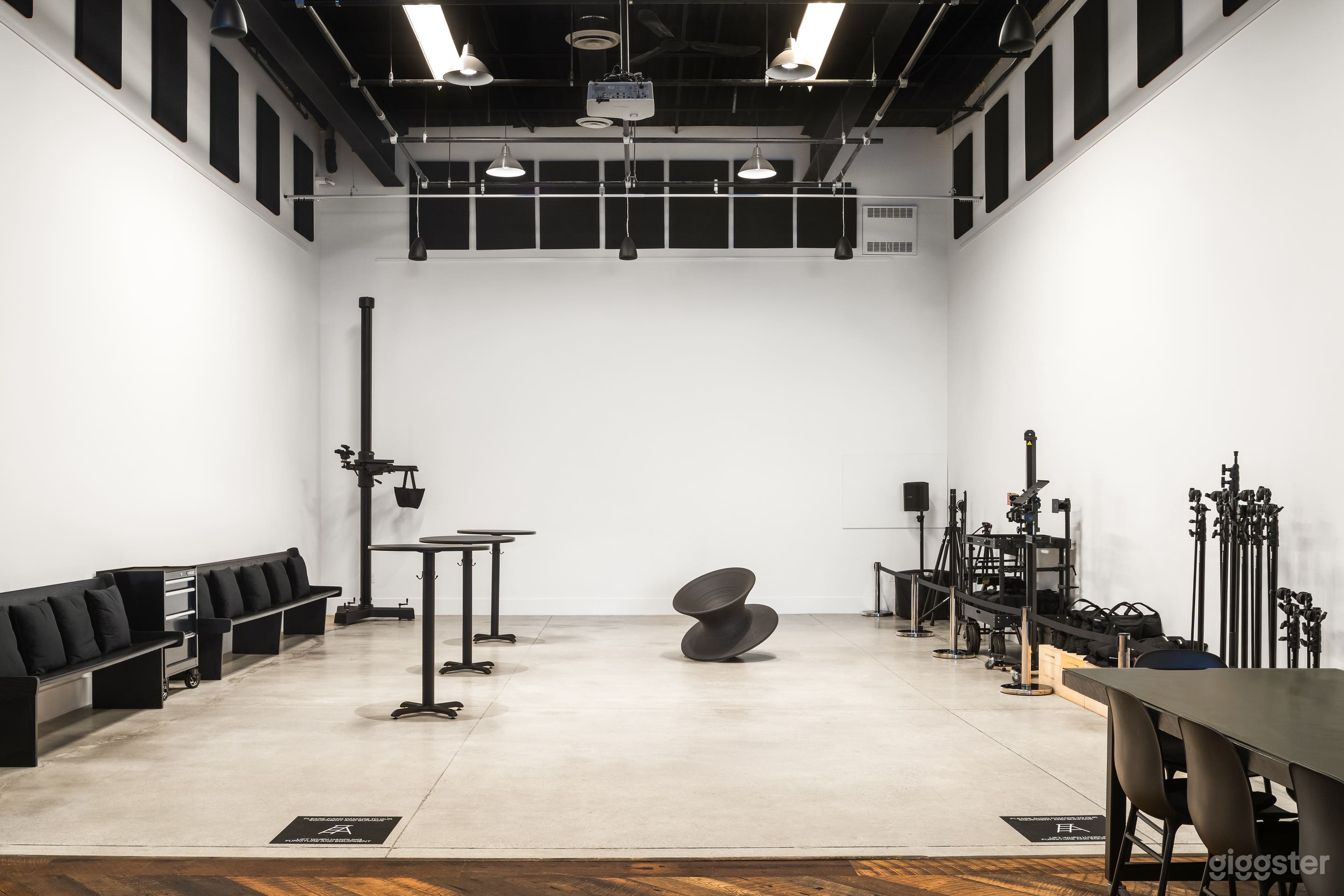 Boutique, Professional Photo/Video Studio in Studio District Photo 1
