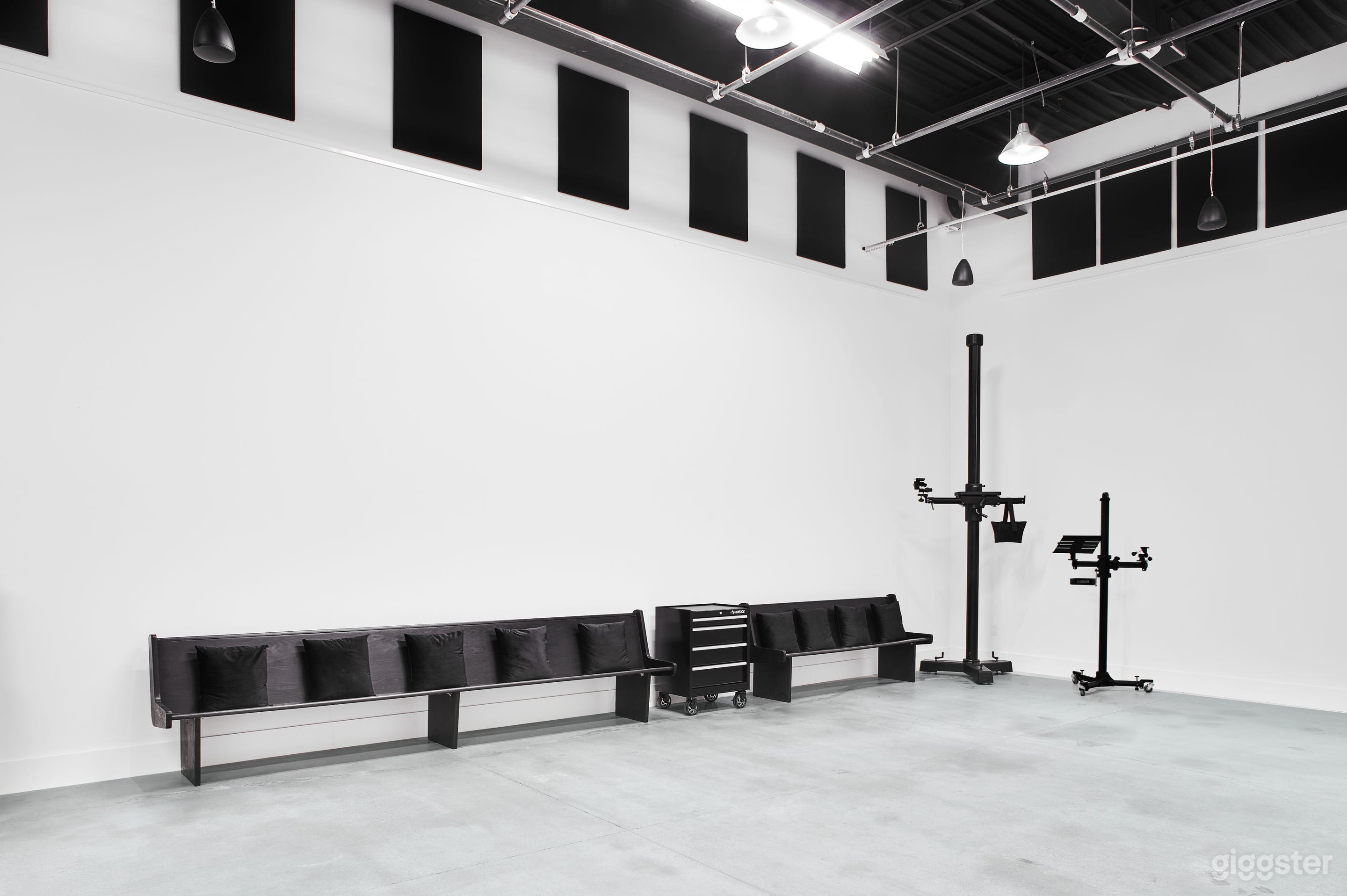 Boutique, Professional Photo/Video Studio in Studio District Photo 3