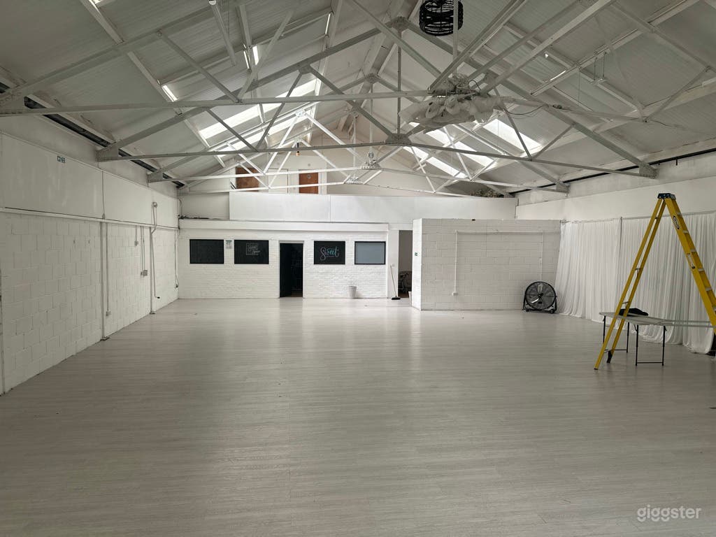 All-White Studio | Filming, Content & Production Photo 1