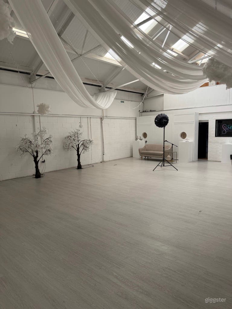 All-White Studio | Filming, Content & Production Photo 3