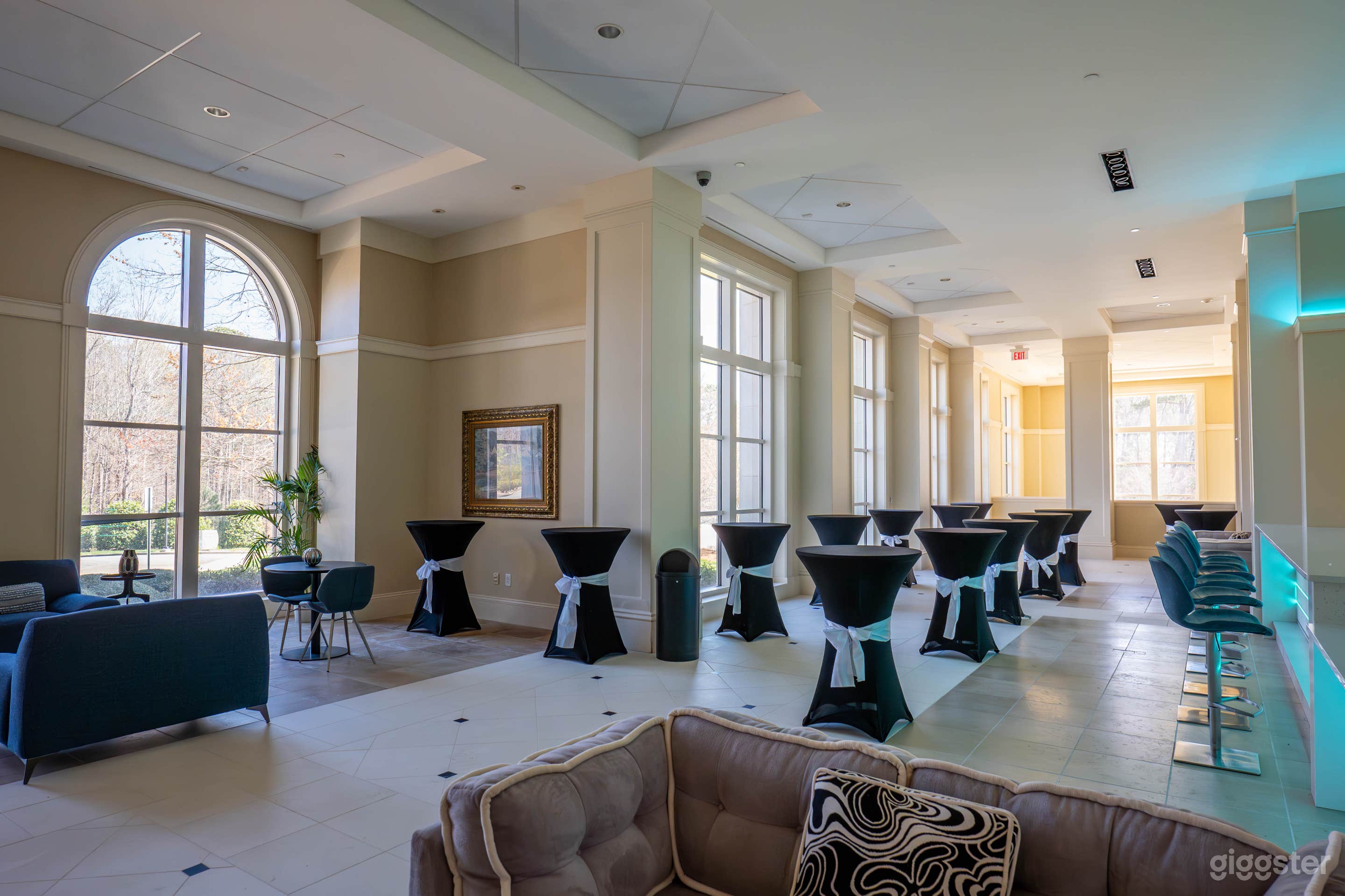 Reception Bar Photo 2