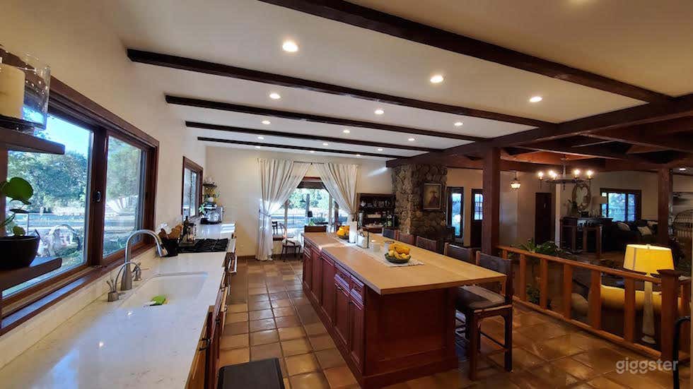 Ranch House # 2101 Castaic Photo 4