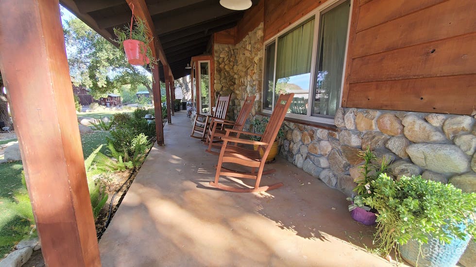 Ranch House # 2101 Castaic Photo 3