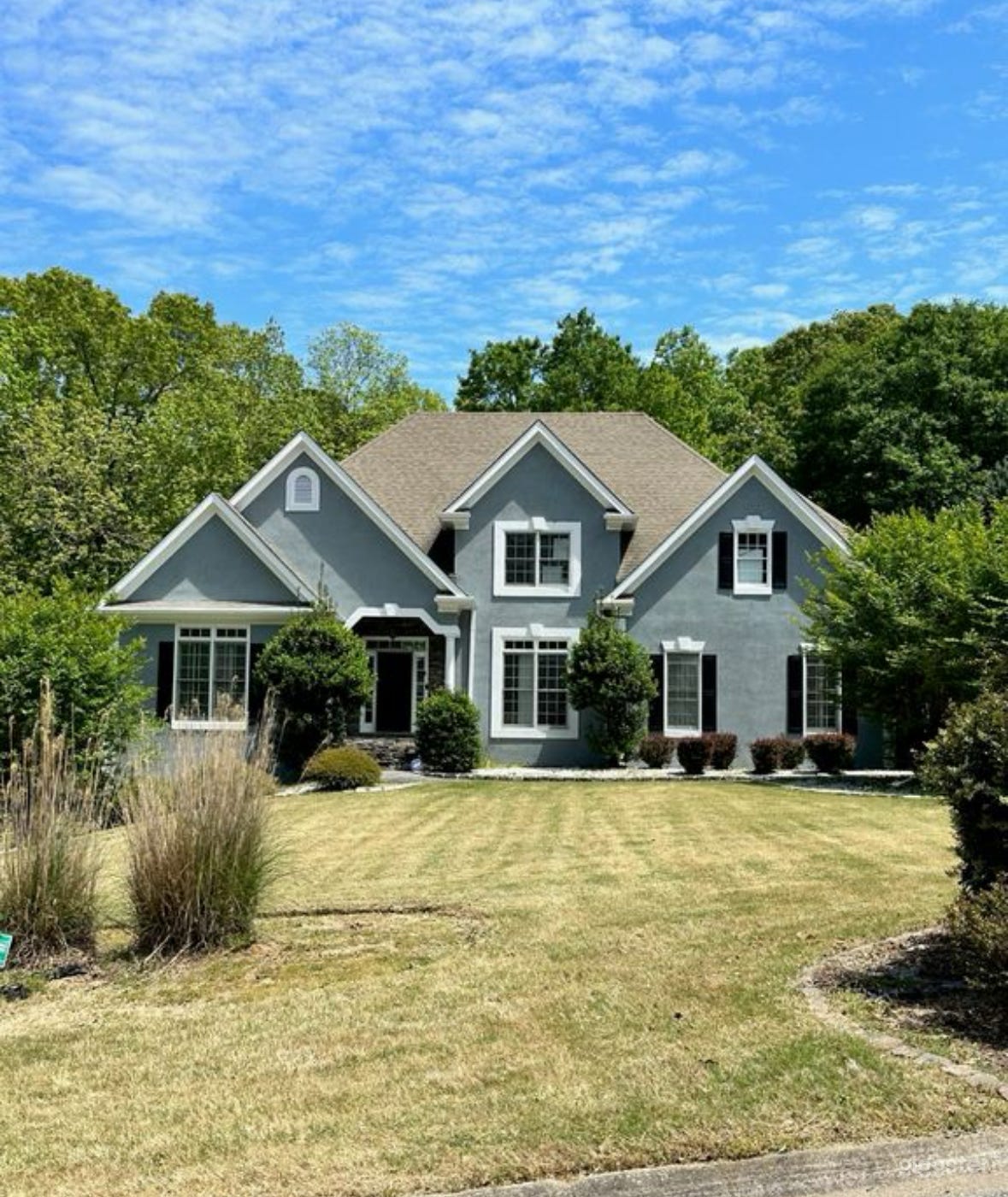 Fully furnished basement with heated pool  Photo 1