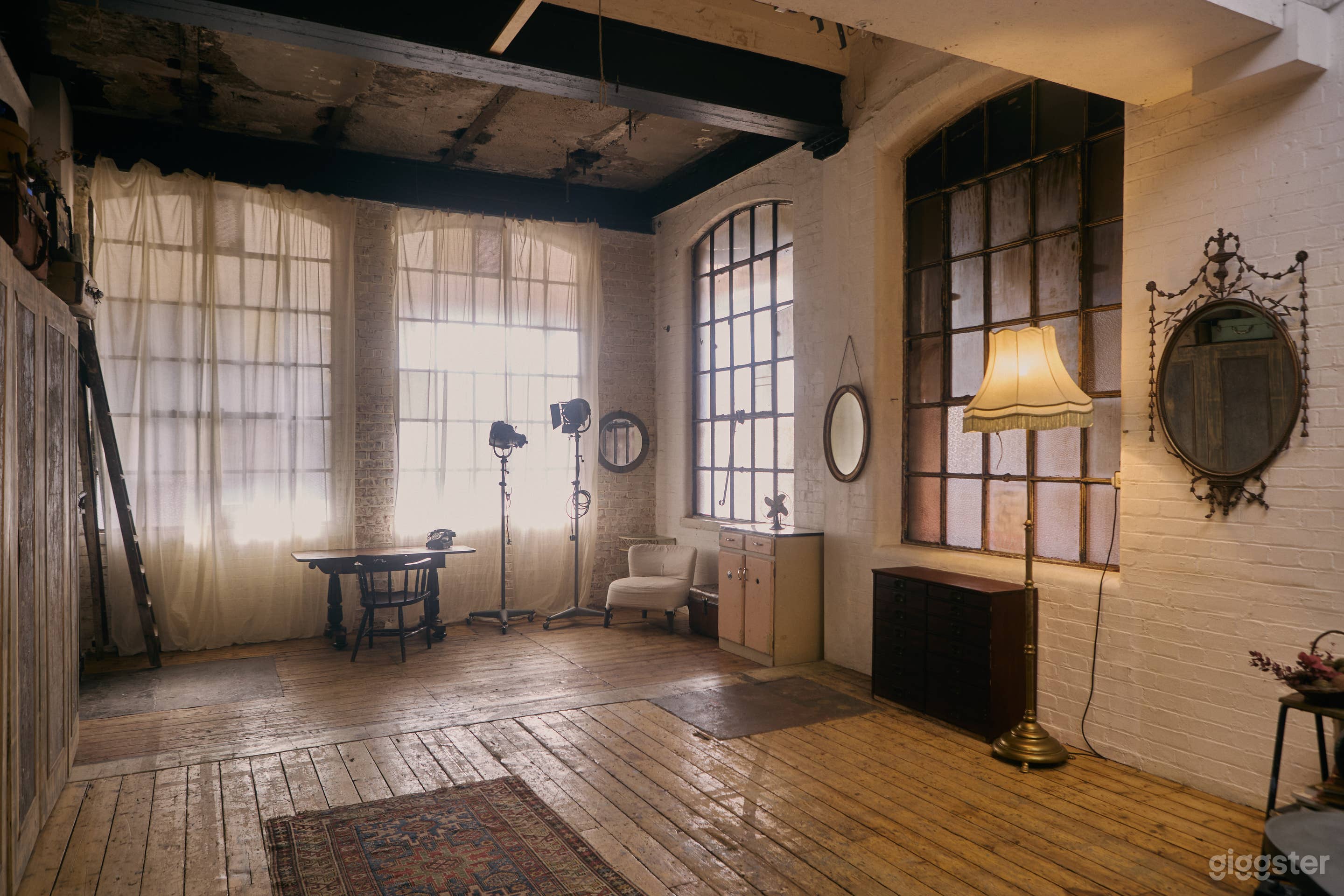 ART HOUSE Industrial Loft Warehouse Conversion Photo 1