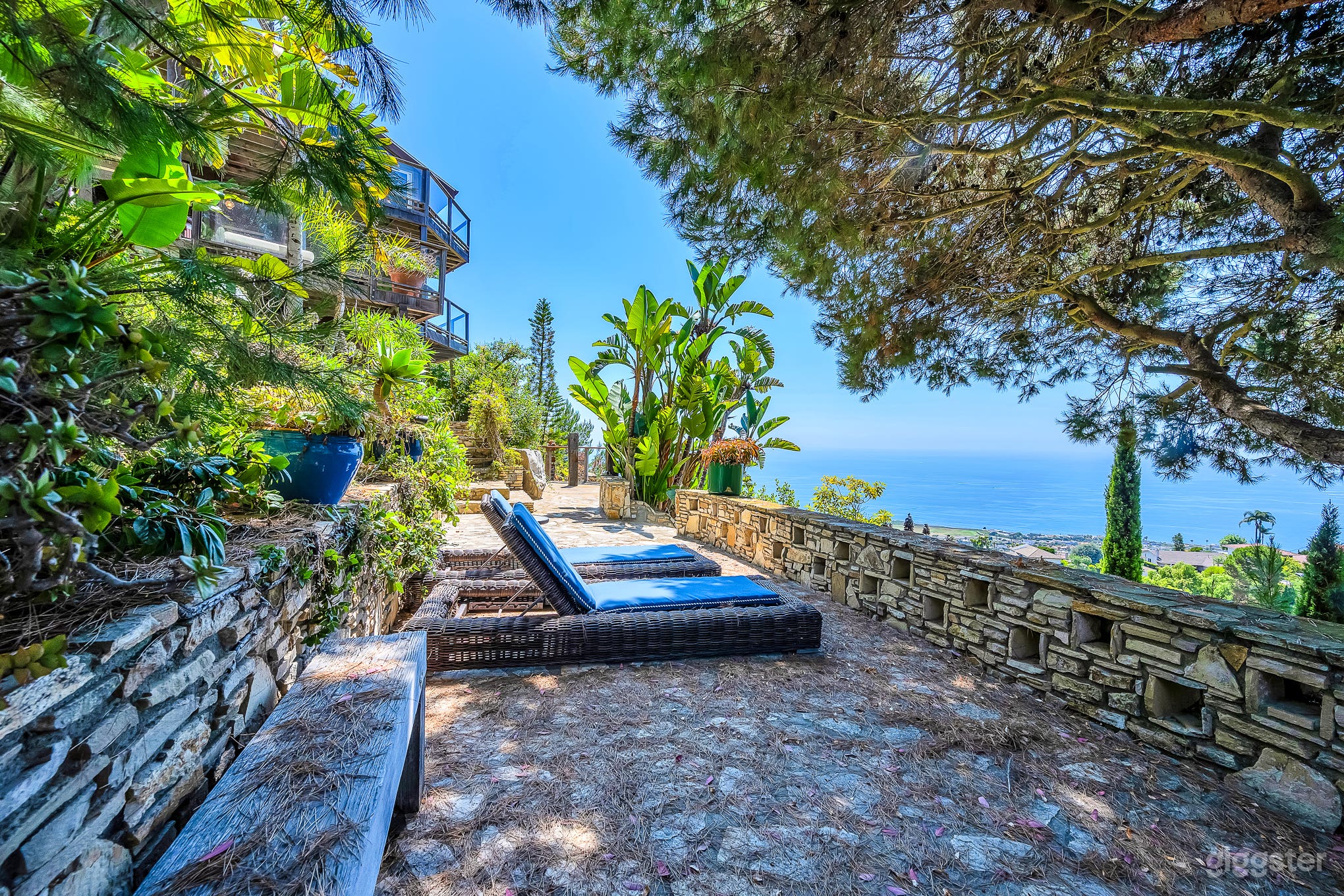 Stunning Ocean View Hillside Villa in Palos Verdes Photo 3