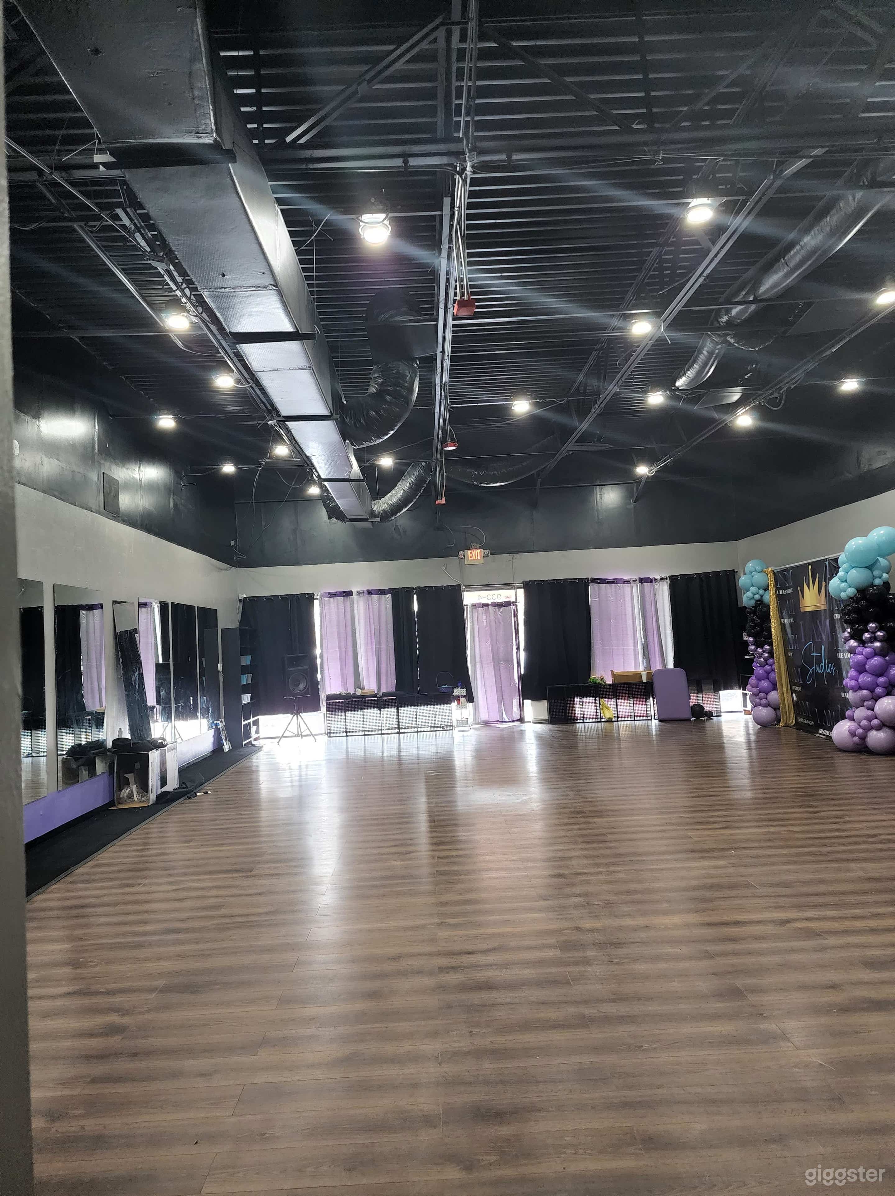 Perfect Event space for all Events Photo 2