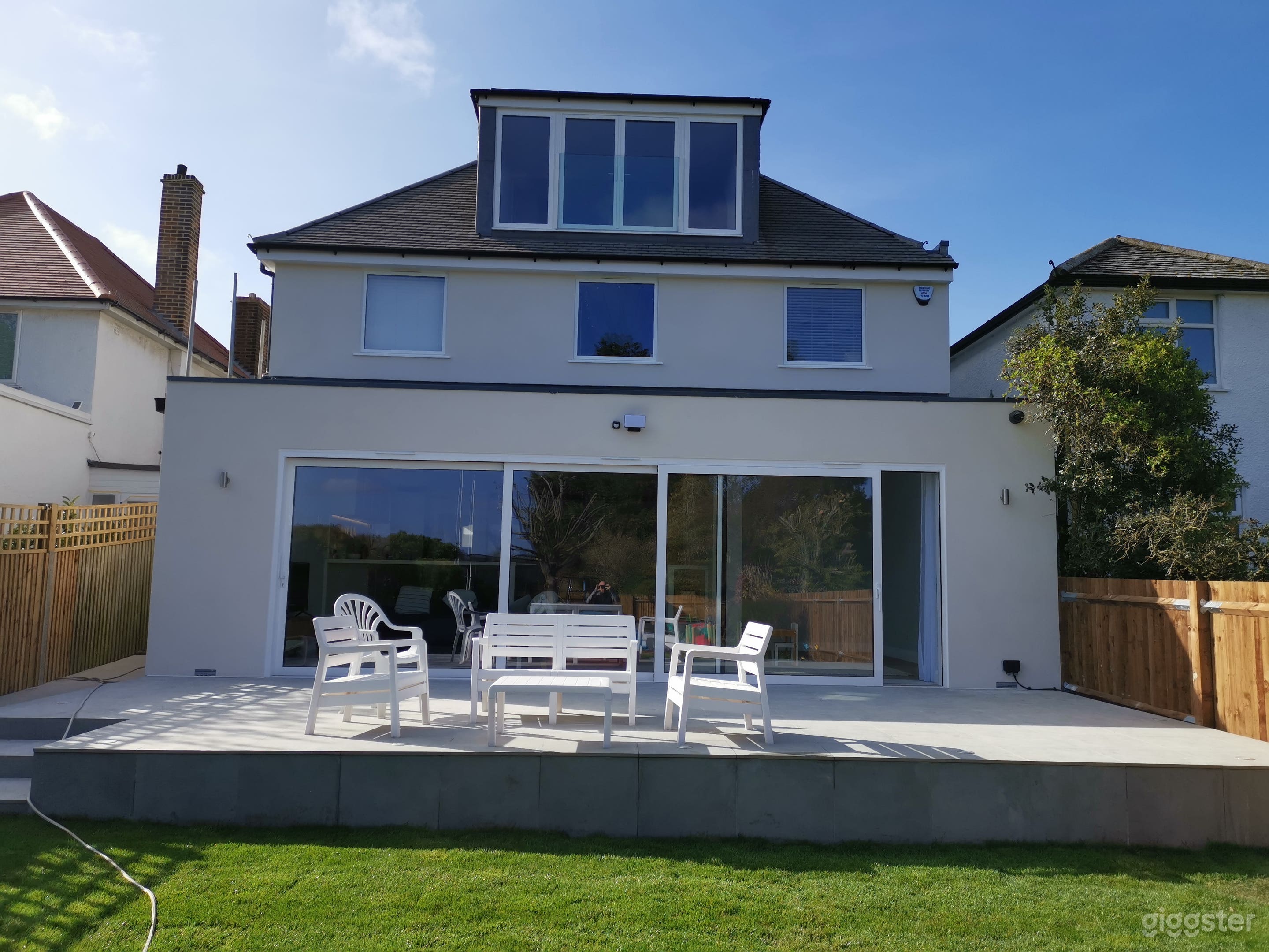 Renovated 1930s house in South East London  Photo 4