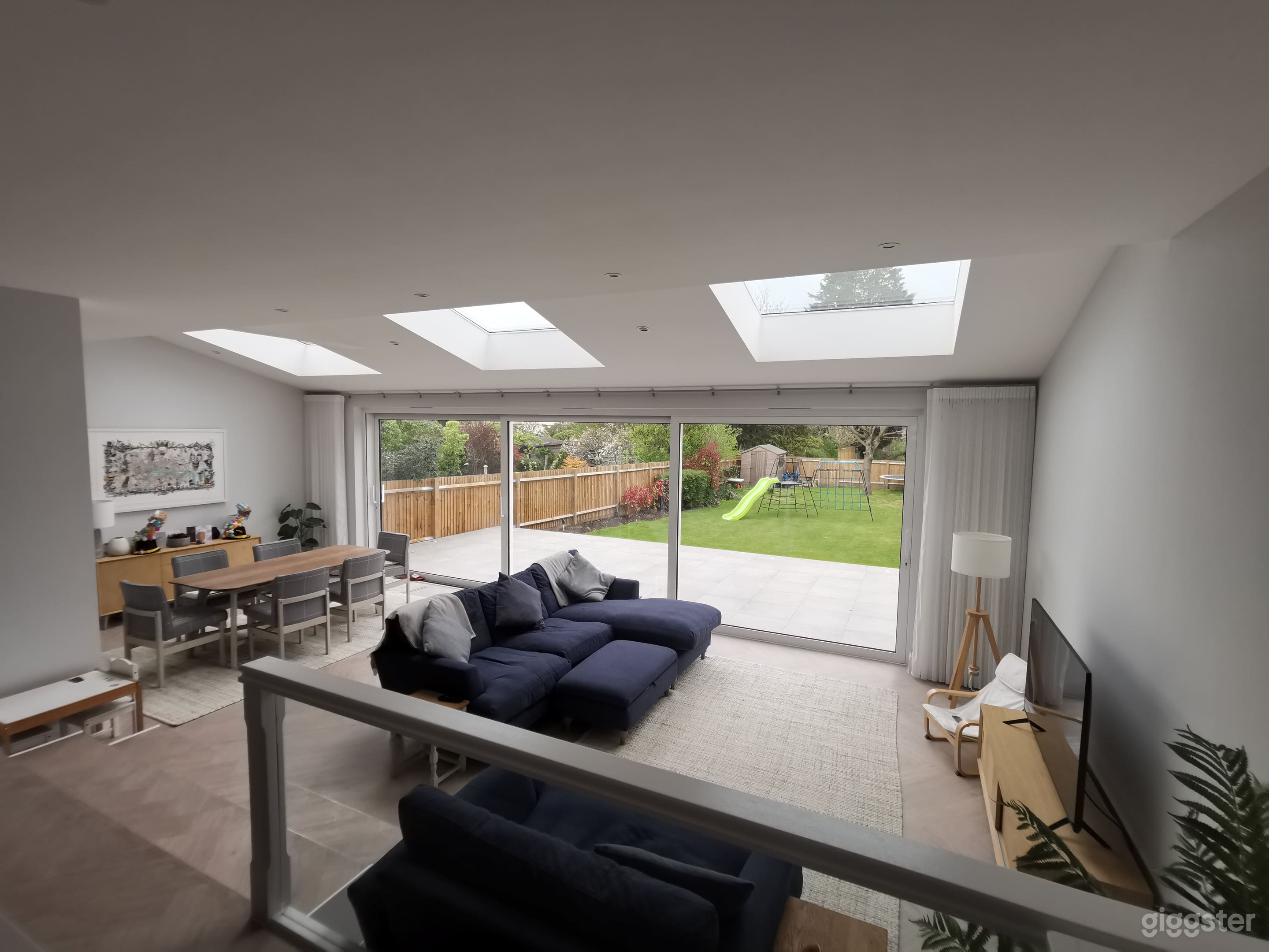 Renovated 1930s house in South East London  Photo 2