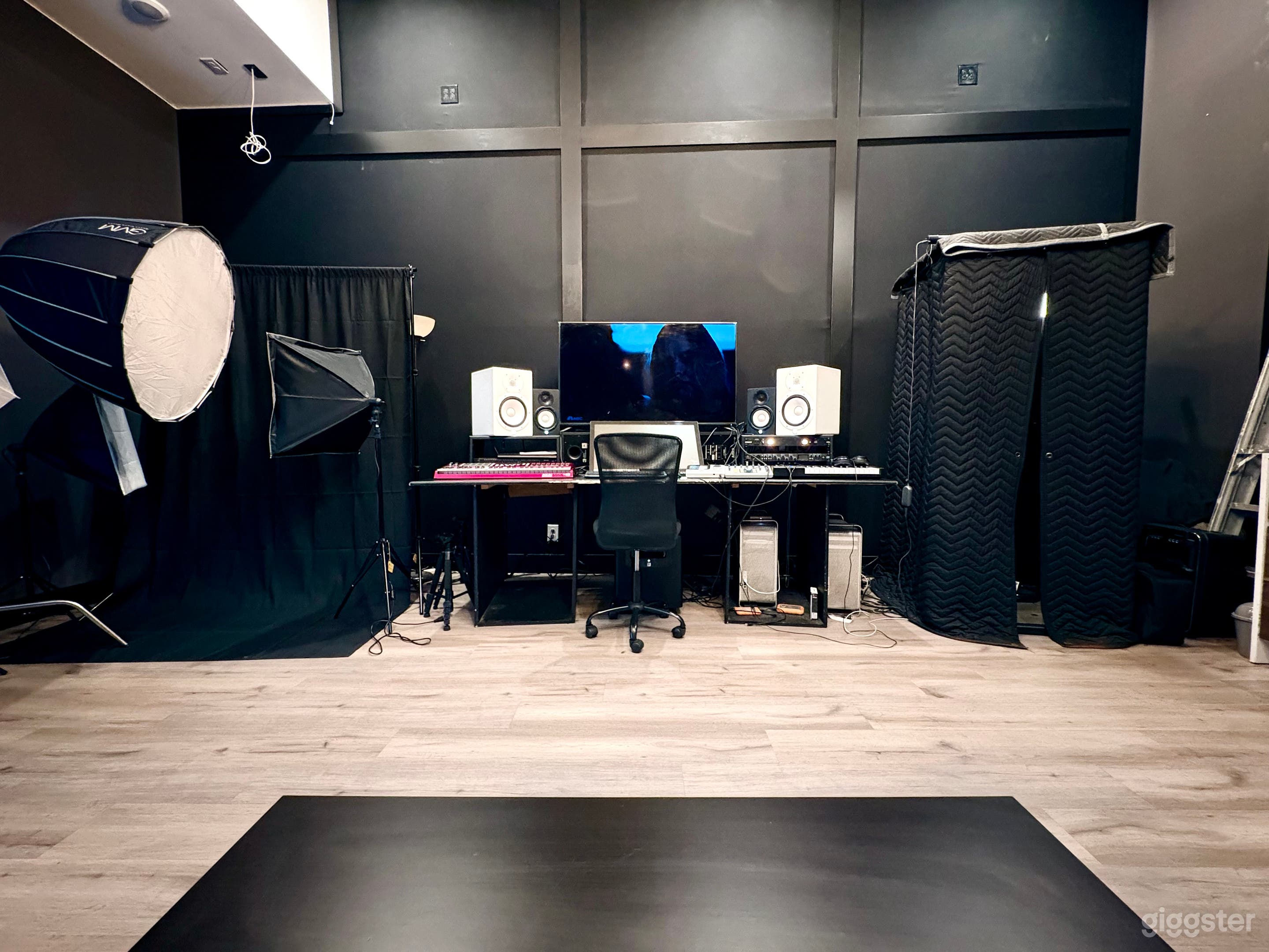 Private Music Recording Studio &amp; Photo Studio Photo 3