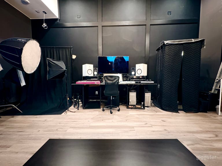  Private Music Recording Studio & Photo Studio 