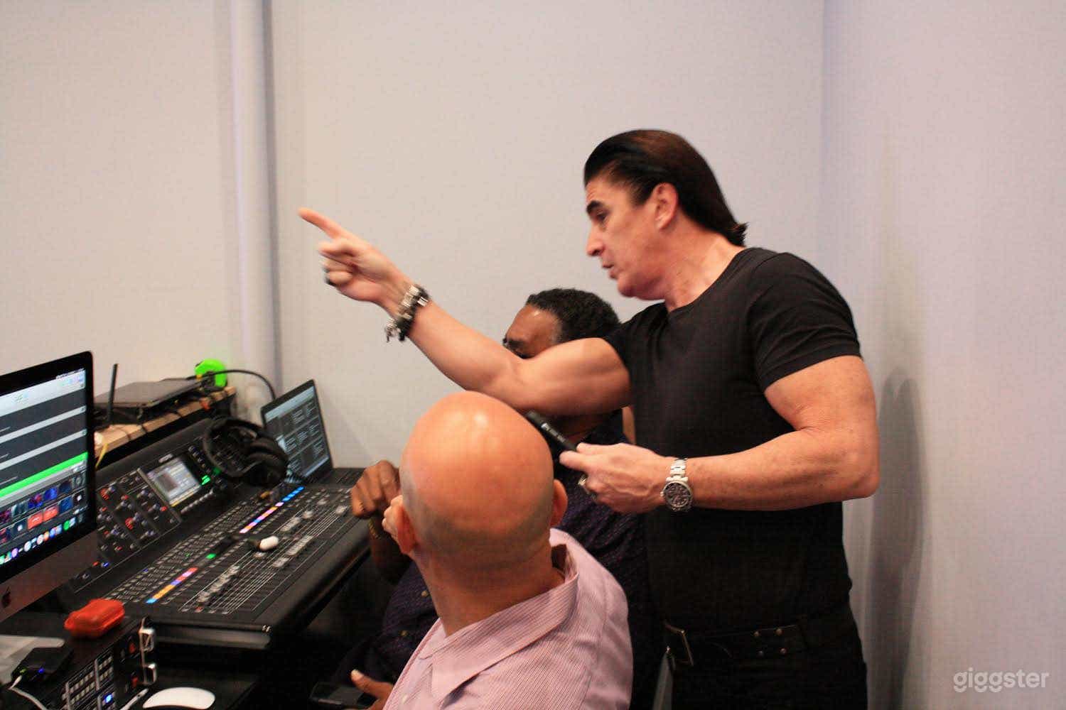 Exclusive &amp; Functional Breakout Room 4 Photo 3