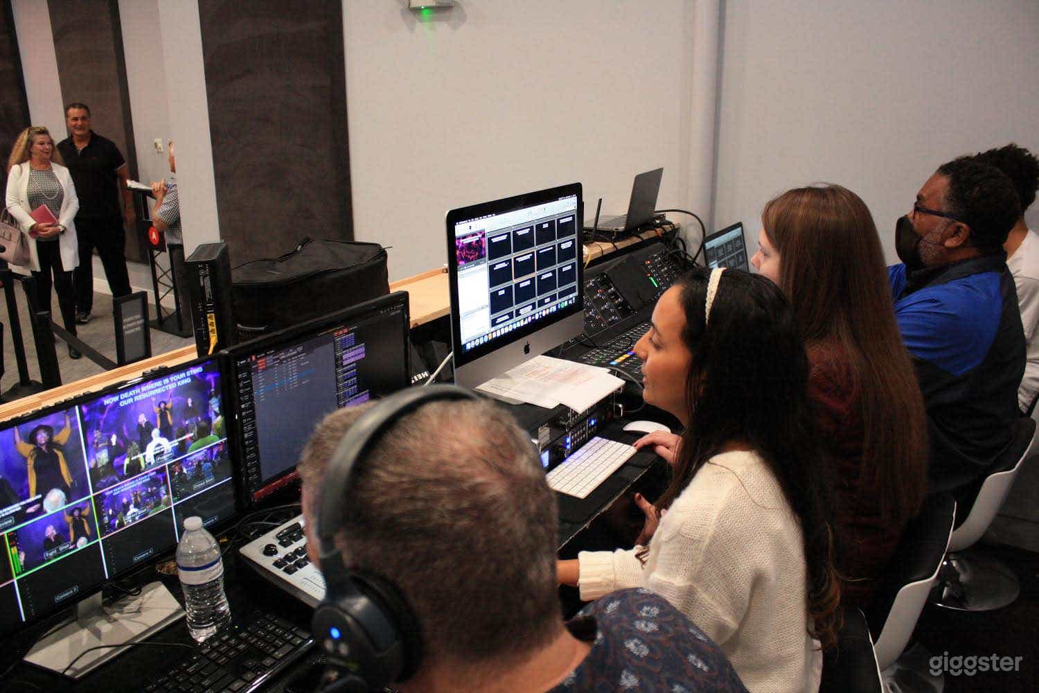 Exclusive &amp; Functional Breakout Room 4 Photo 2