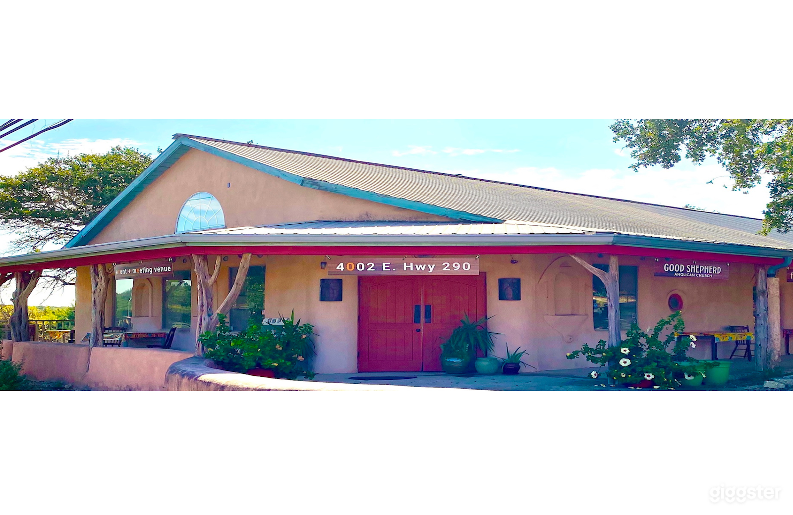 The Hub Yard Outdoor Venue in the TX Hill Country Photo 2