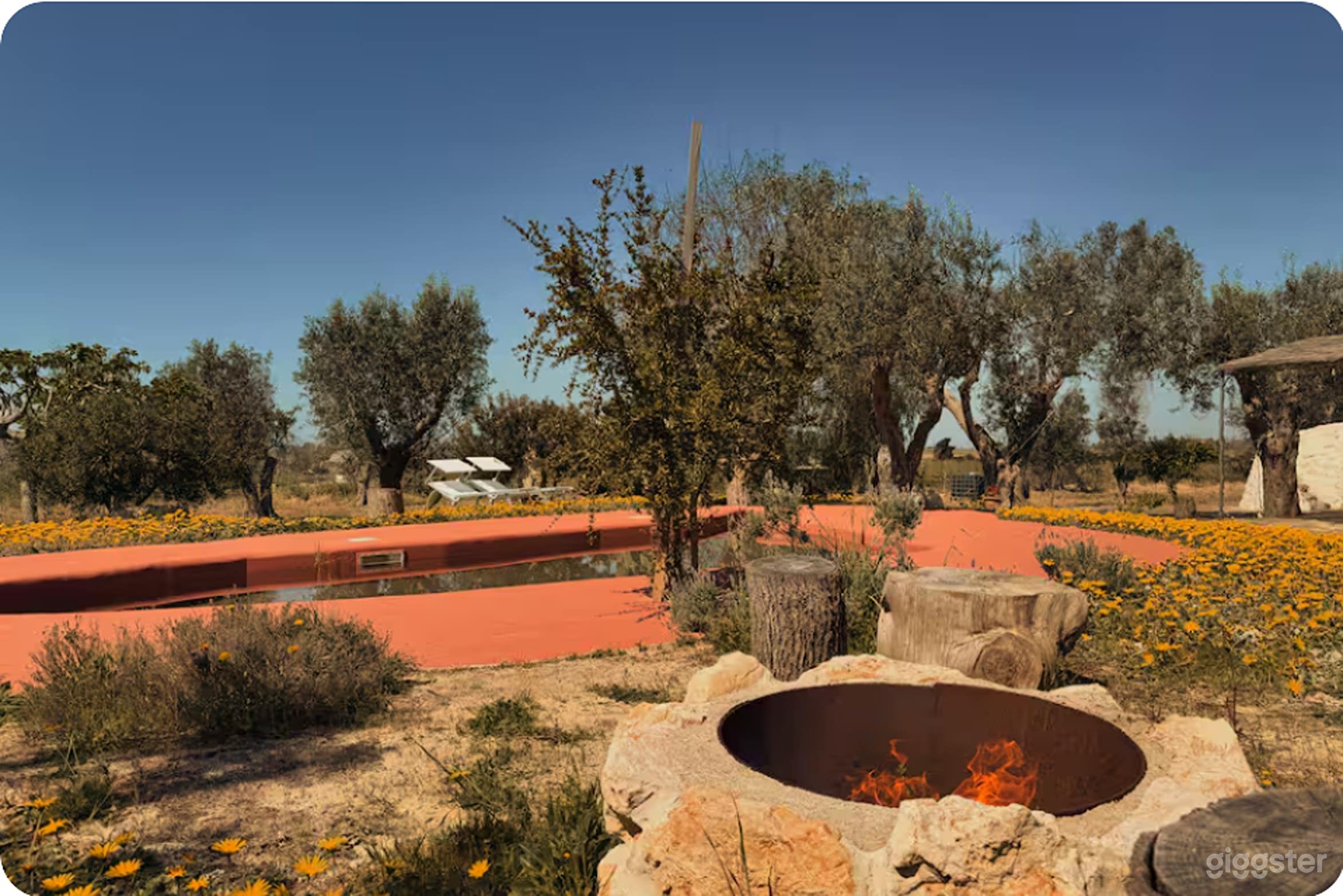 Foto di Piscina Terra Rossa e Vista sulla Campagna 4