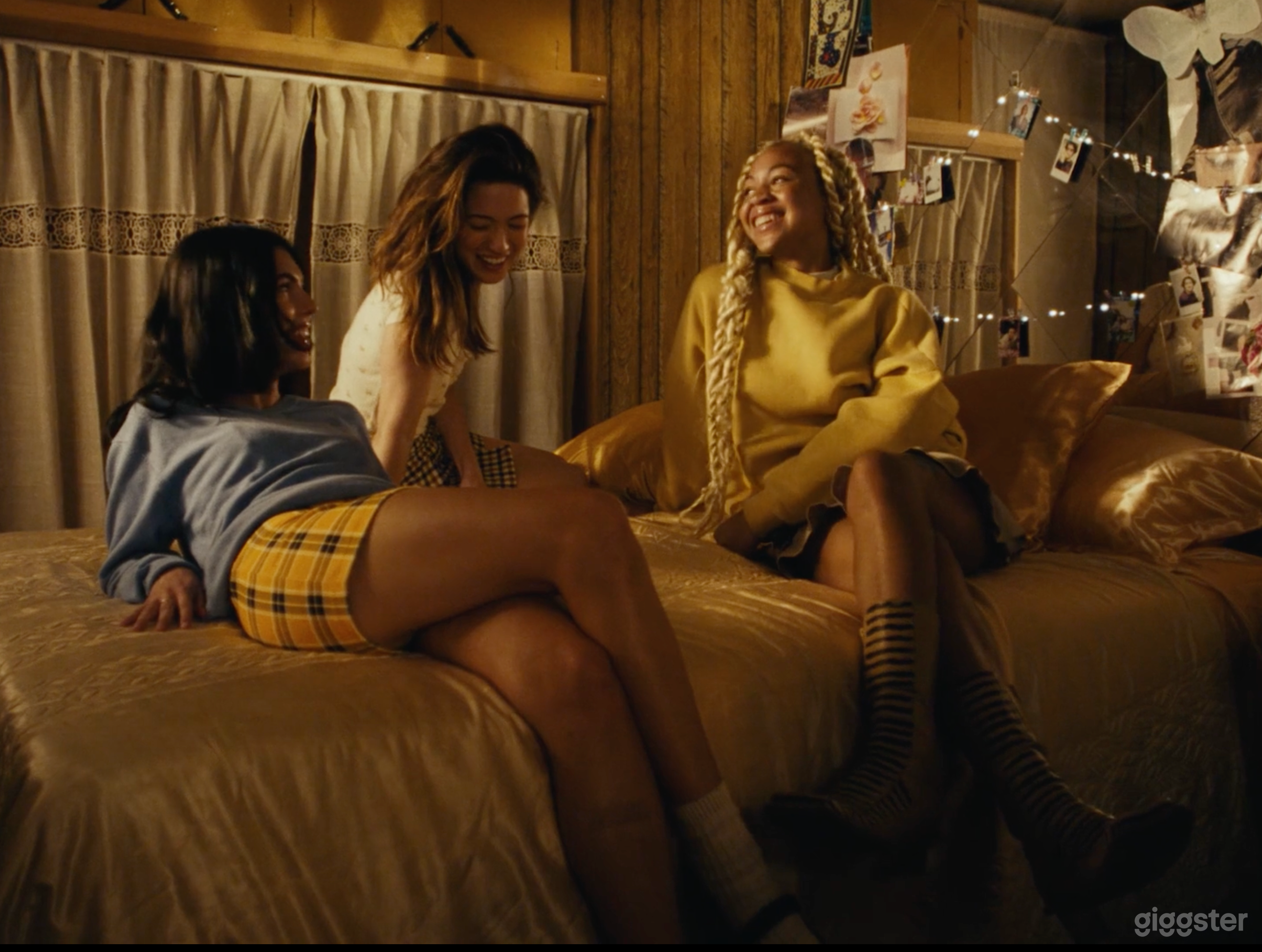 RETRO 1970s, 80s, 90s WOOD PANELING LINOLEUM Photo 4