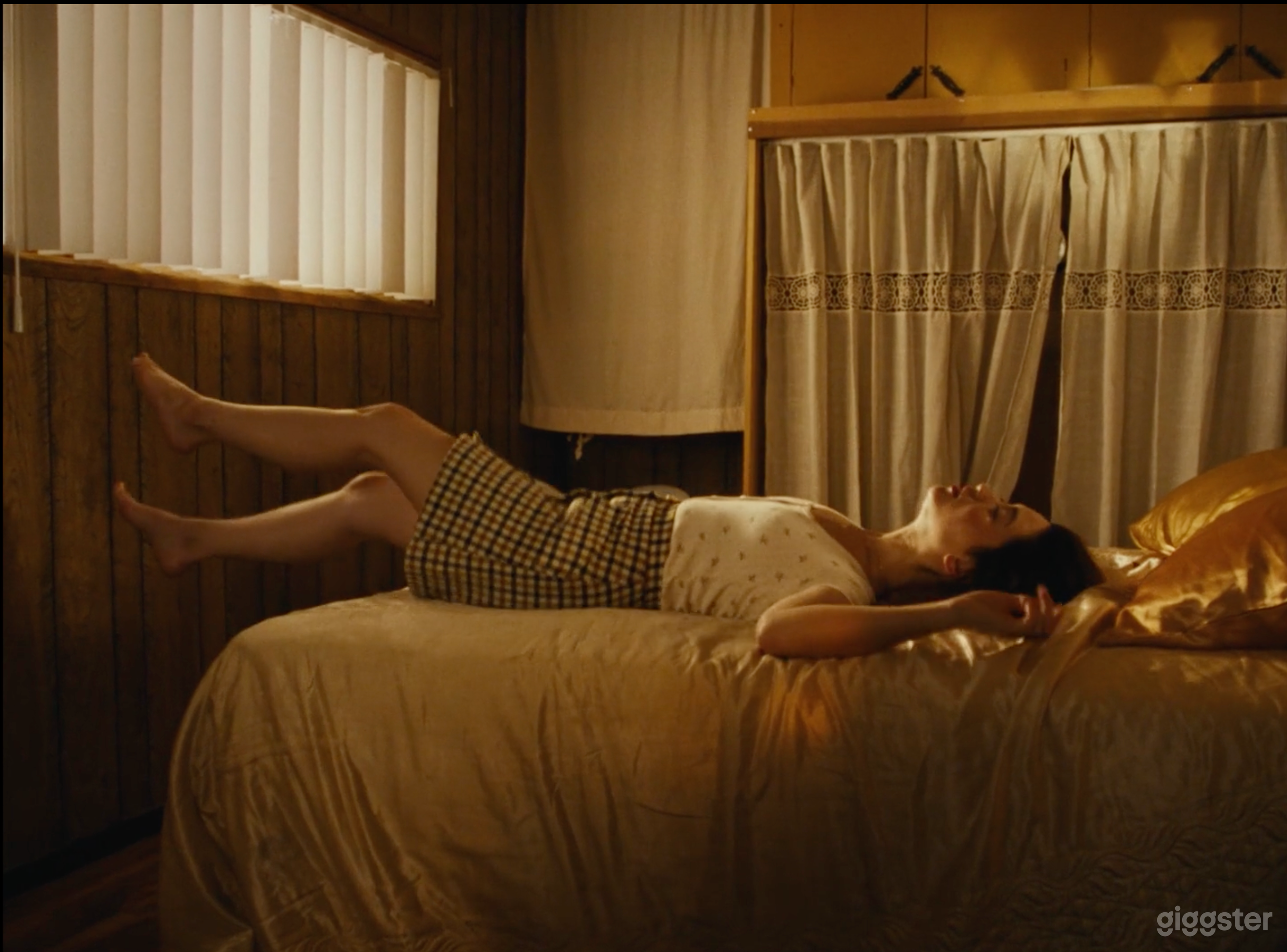 RETRO 1970s, 80s, 90s WOOD PANELING LINOLEUM Photo 1