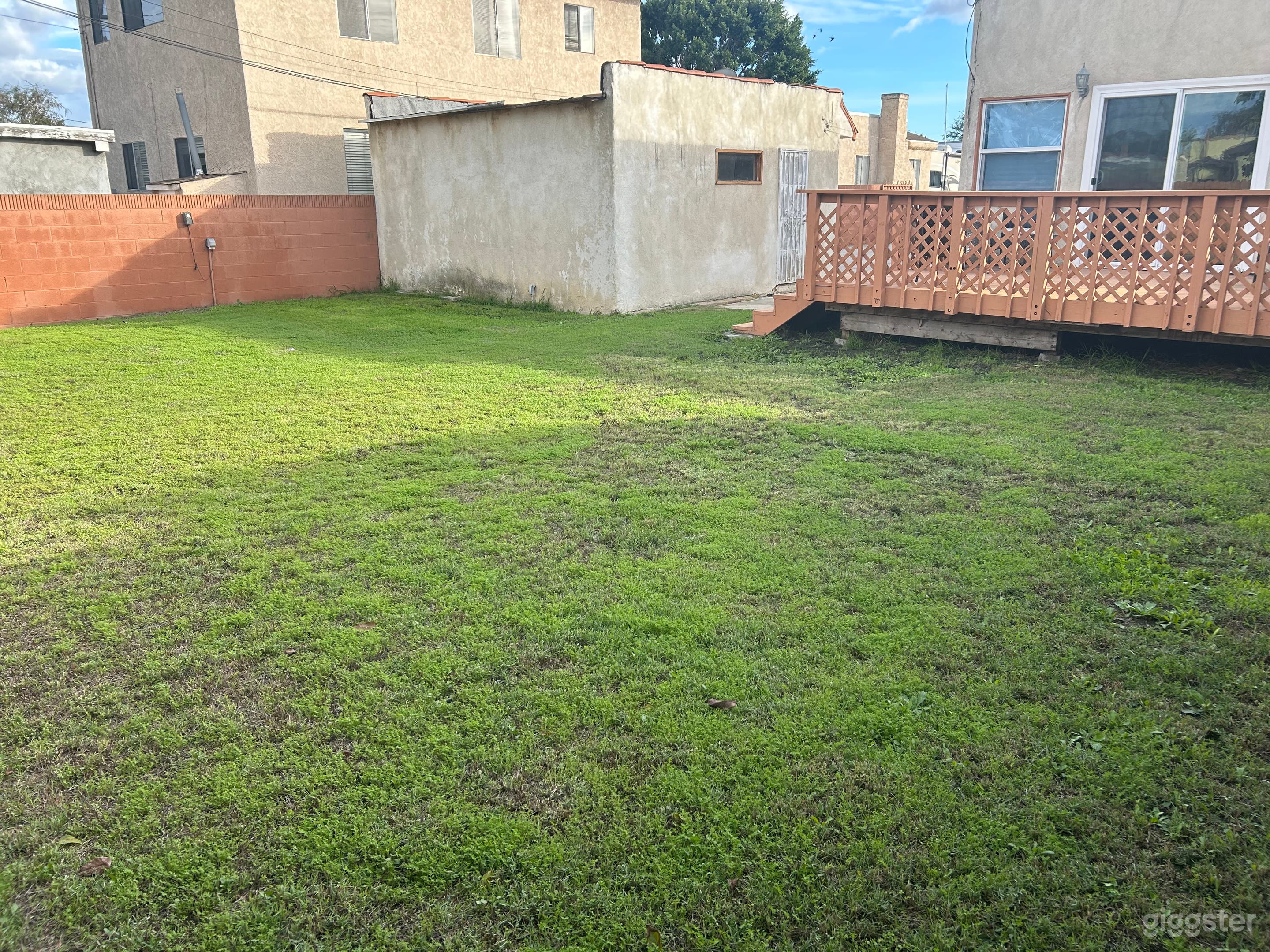 Spacious Urban Backyard Photo 1