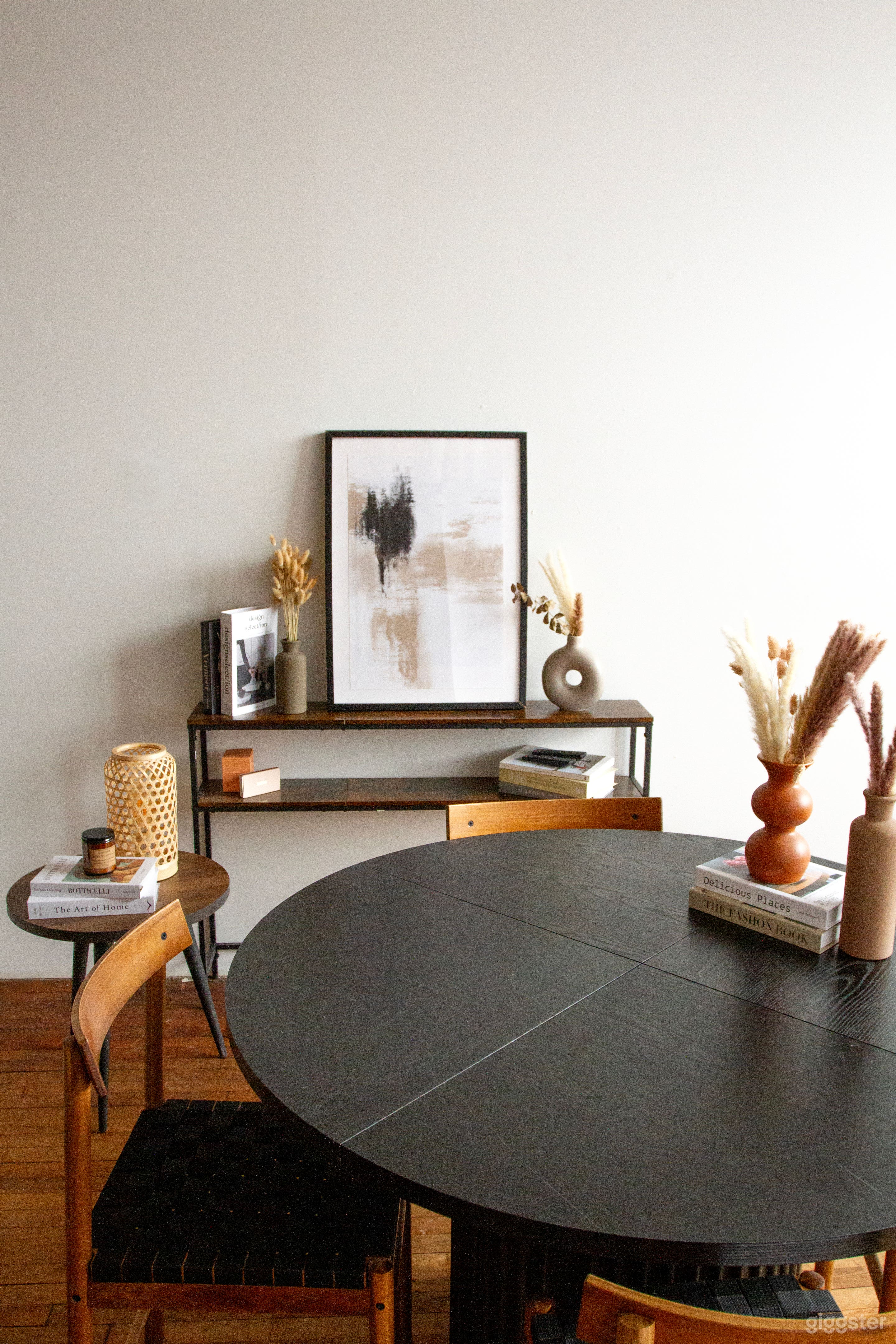 Bright Loft Photo Studio -Natural Light & lifestyle sets Photo 4