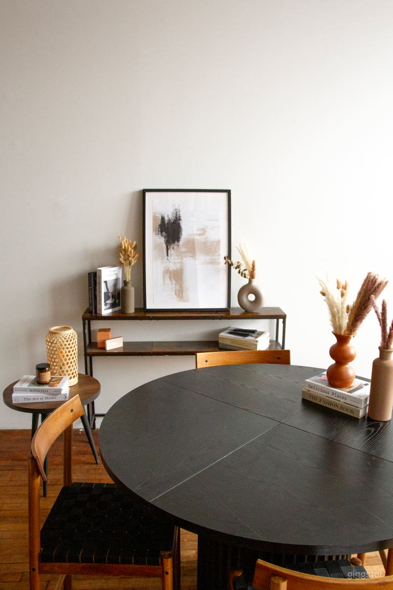  Bright Loft Photo Studio -Natural Light & lifestyle sets 