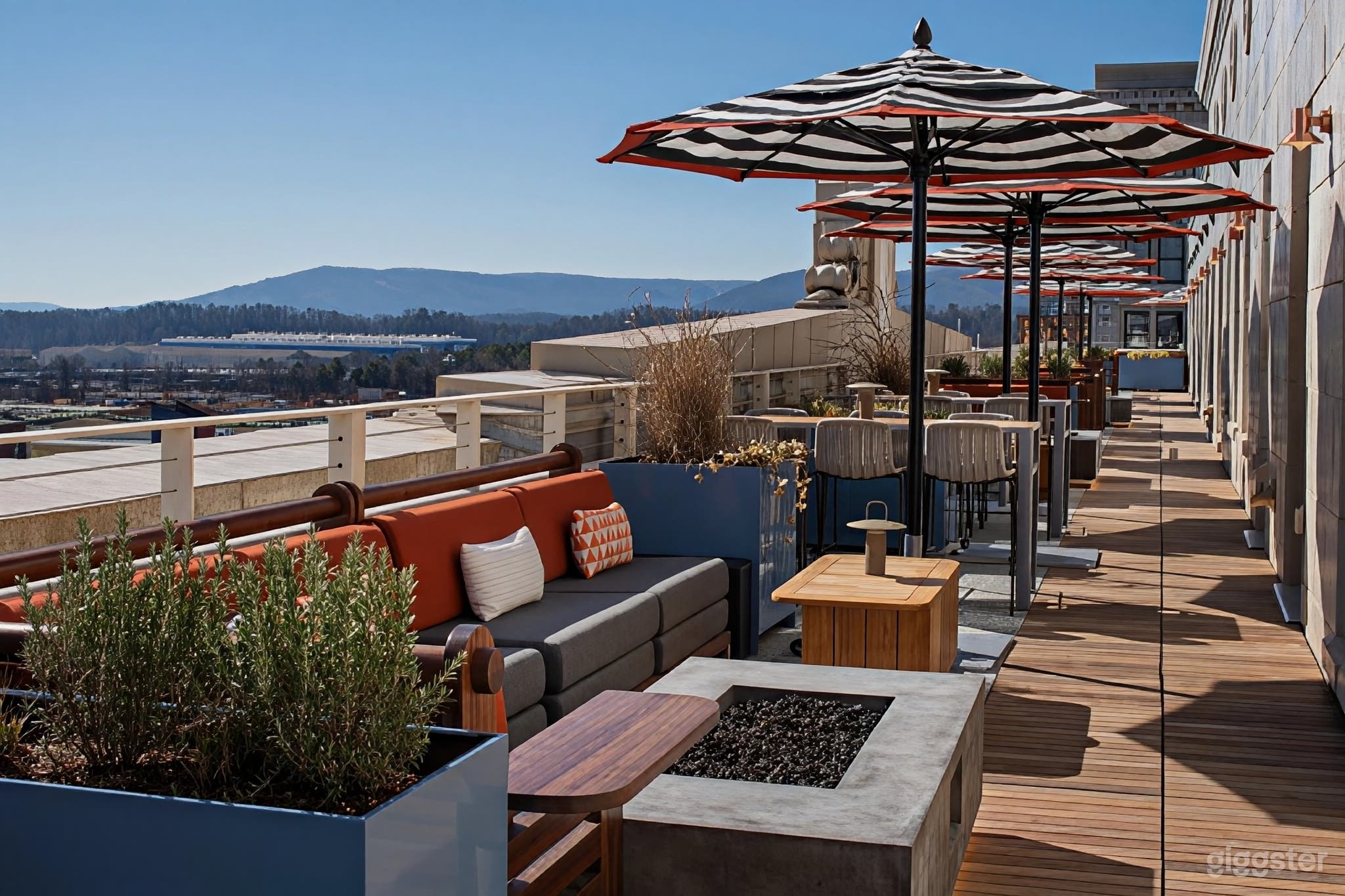 Terrace – Elegant Outdoor Event Space Photo 4