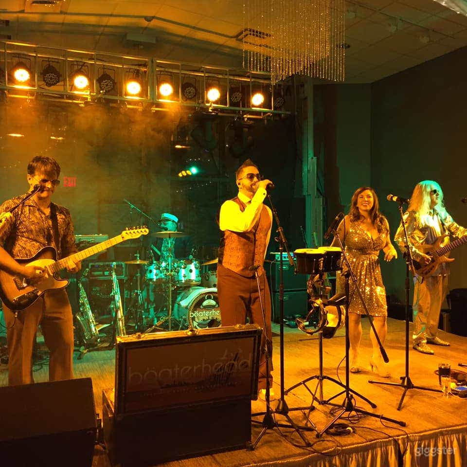 Outstanding Stage &amp; Event Space in Broadview Heights Photo 3