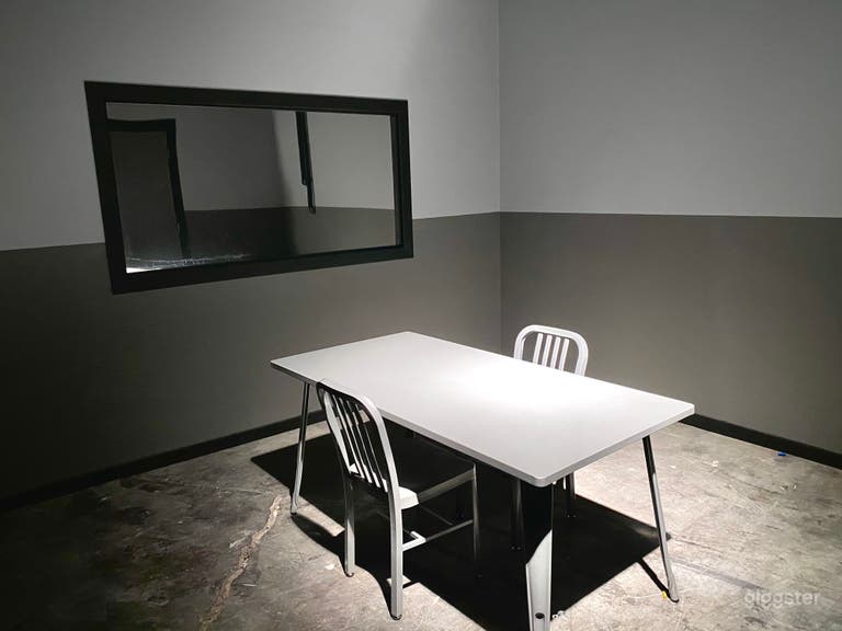  Interrogation room set in Atlanta 