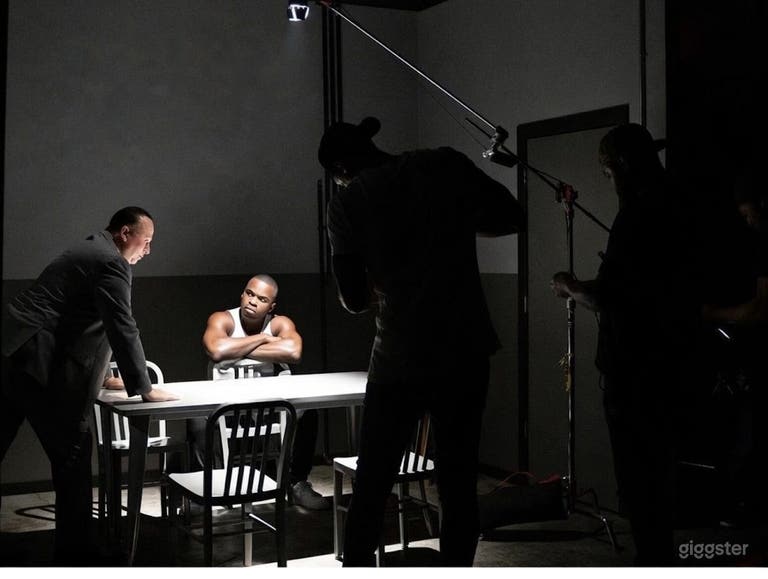  Interrogation room set in Atlanta 