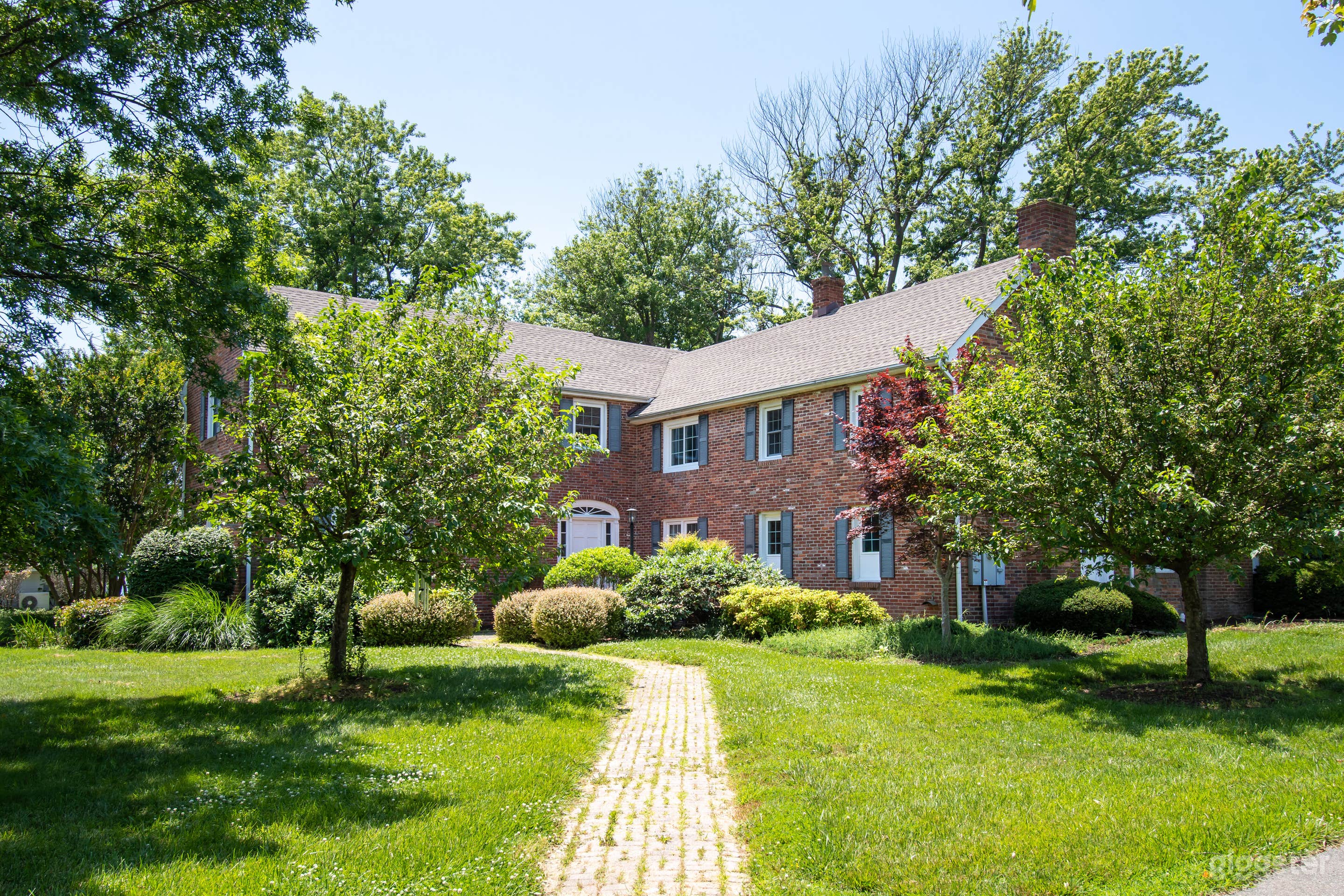 Charming Waterfront Brick Home I Film & Photo Ready Photo 2