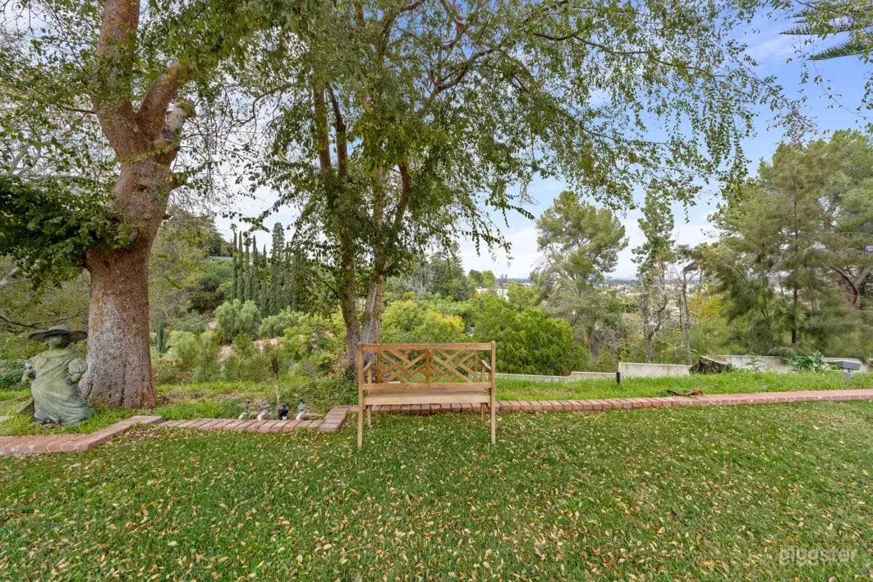 Backyard Sunset Haven Photo 3