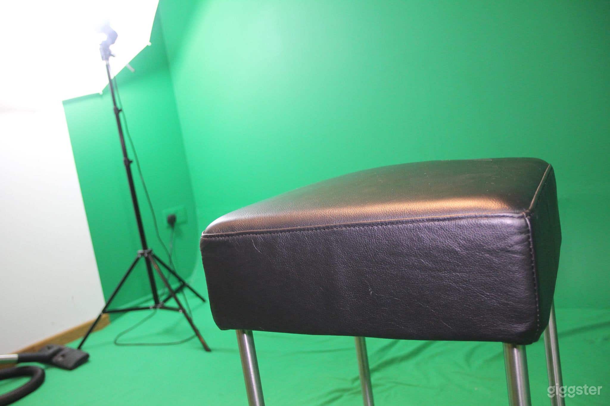 All In One Recording Studio with Outside Deck Photo 4