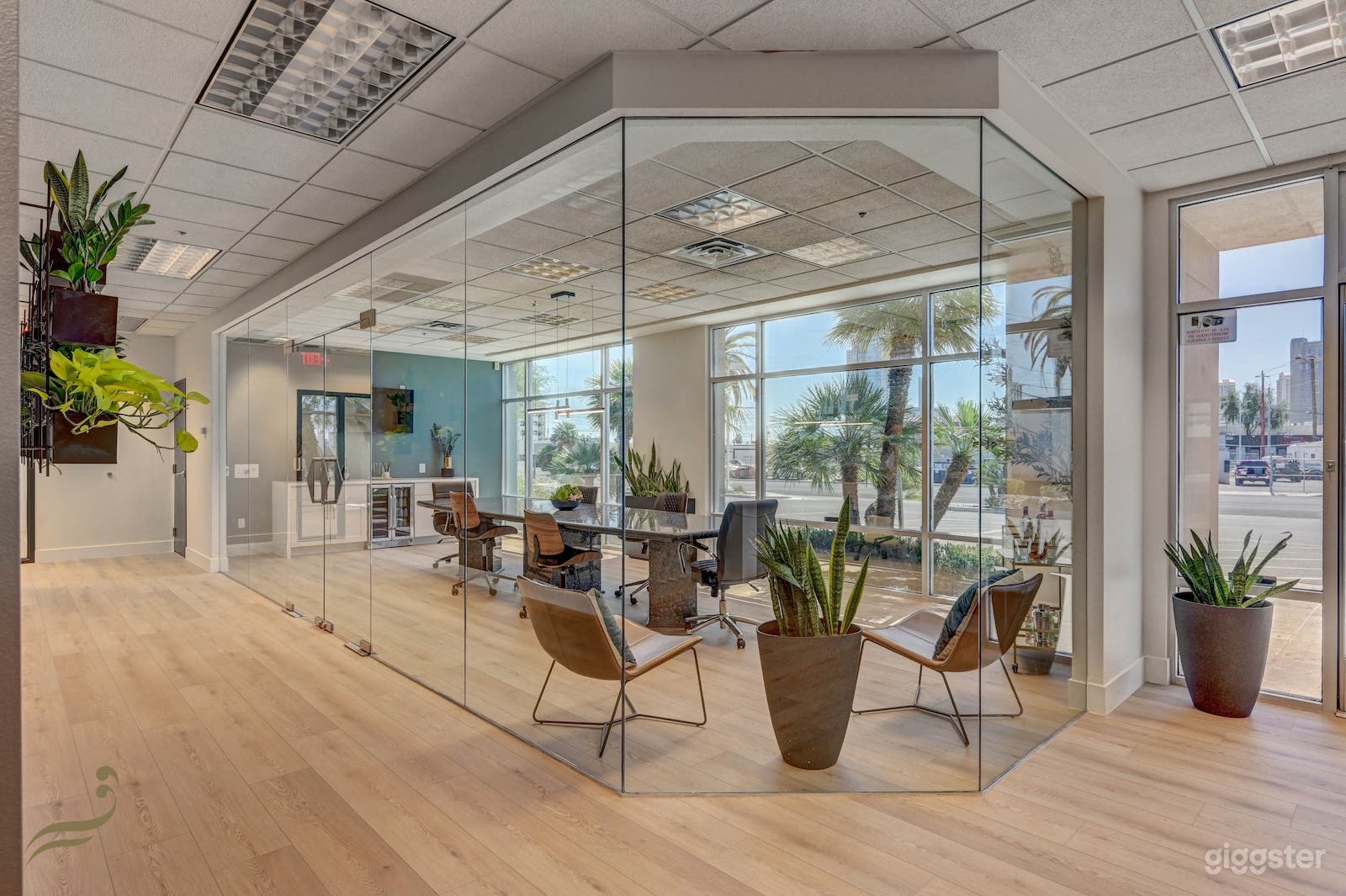 The Henry Glass Meeting Room Photo 1