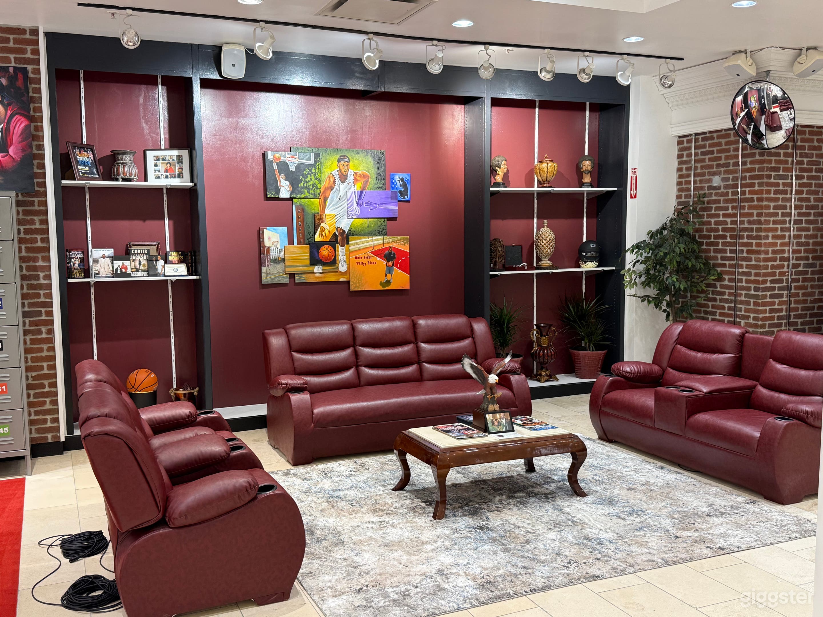Creative Burgundy Studio w/ Lazy Boy Photo 1