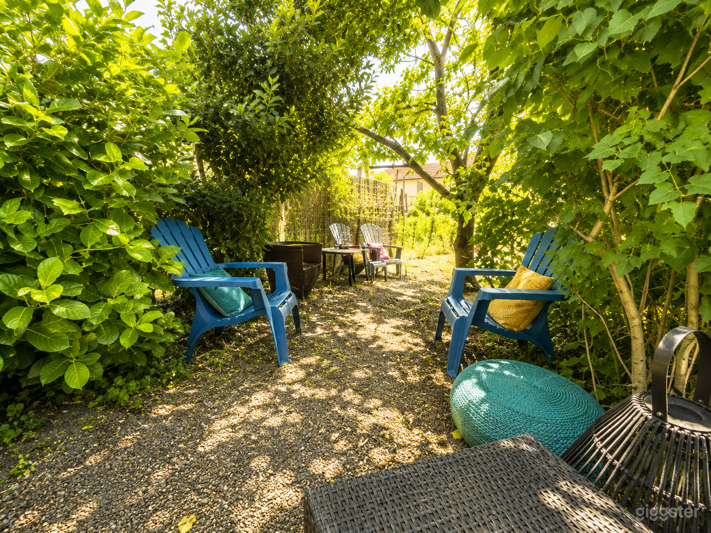 Photo de Espace Privatif avec Jardin Aménagé au Cœur de Clermont-Ferr 2