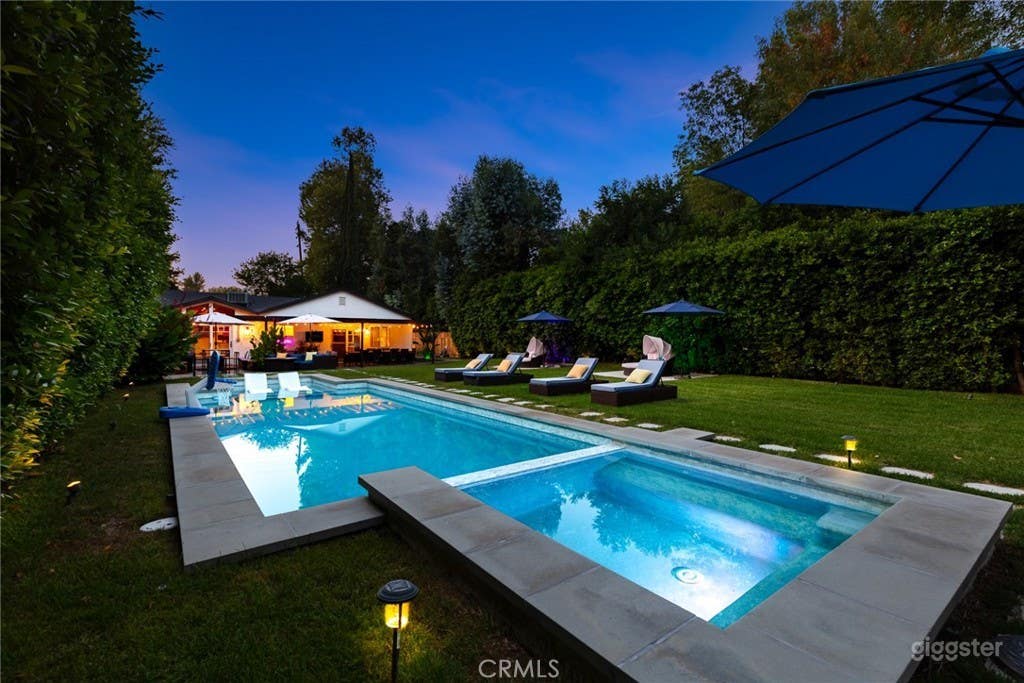 Luxury Resort-Style with Pool &amp; Beautiful Backyard Photo 1