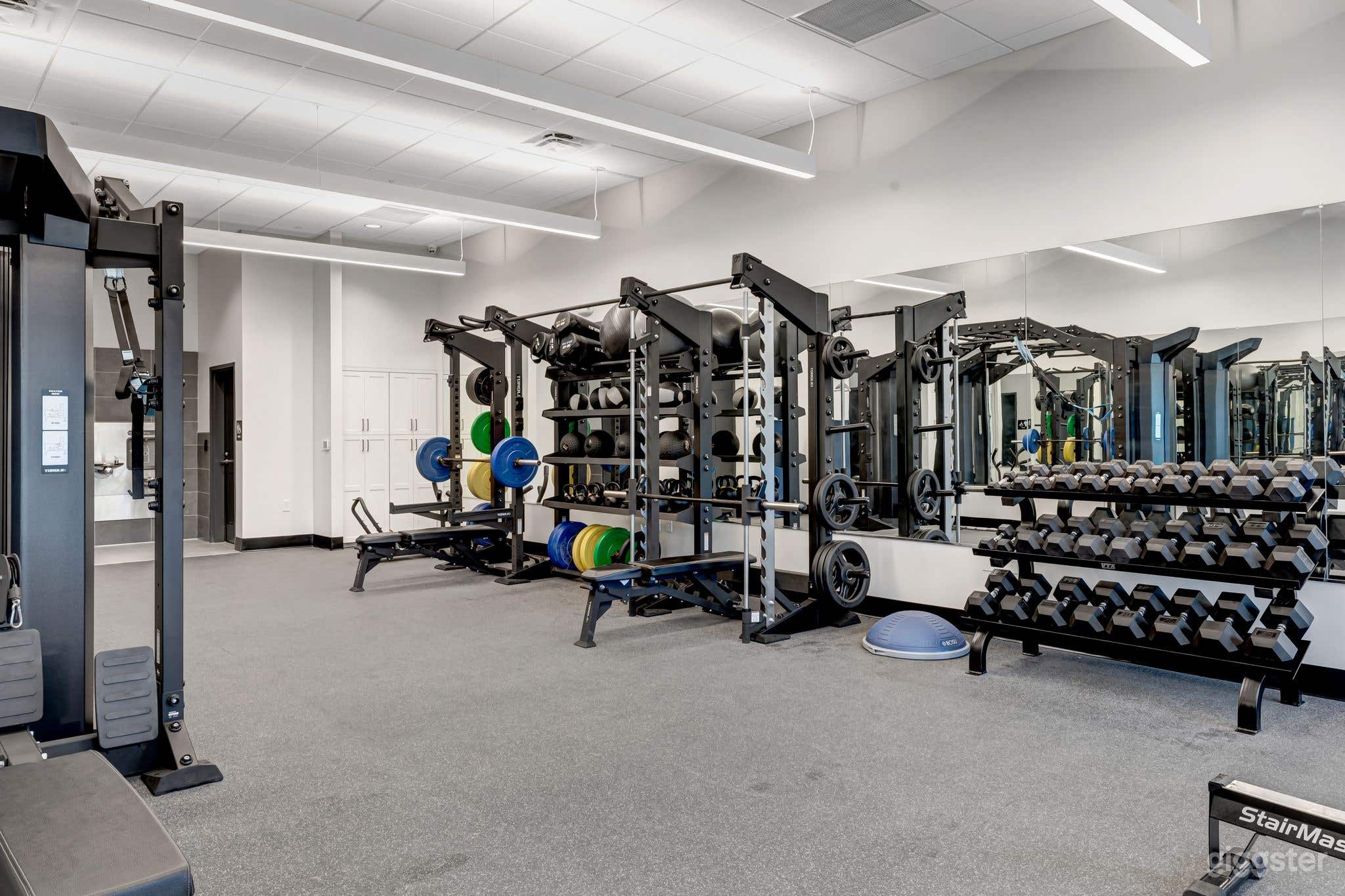 Upscale Gym with Spa Photo 2