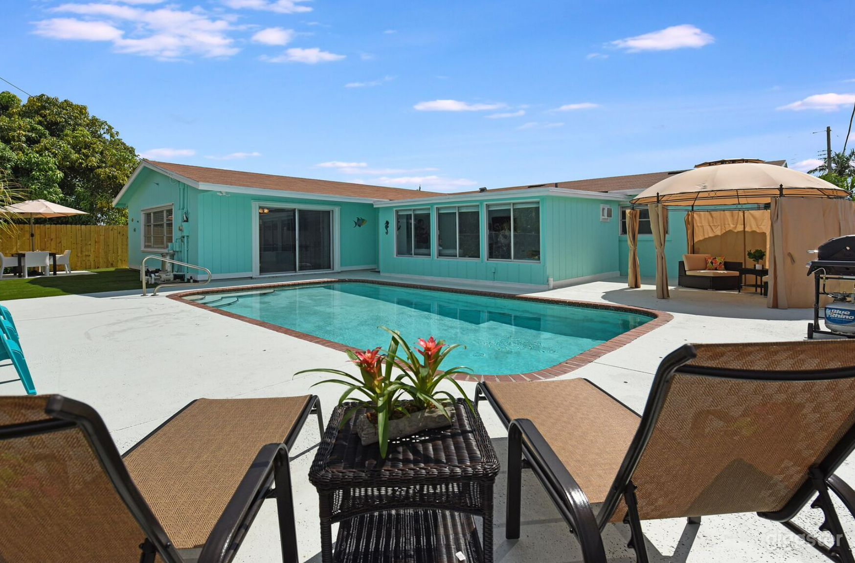 #2353 Luxury Home Heated Pool Close to West Palm Beach  Photo 1